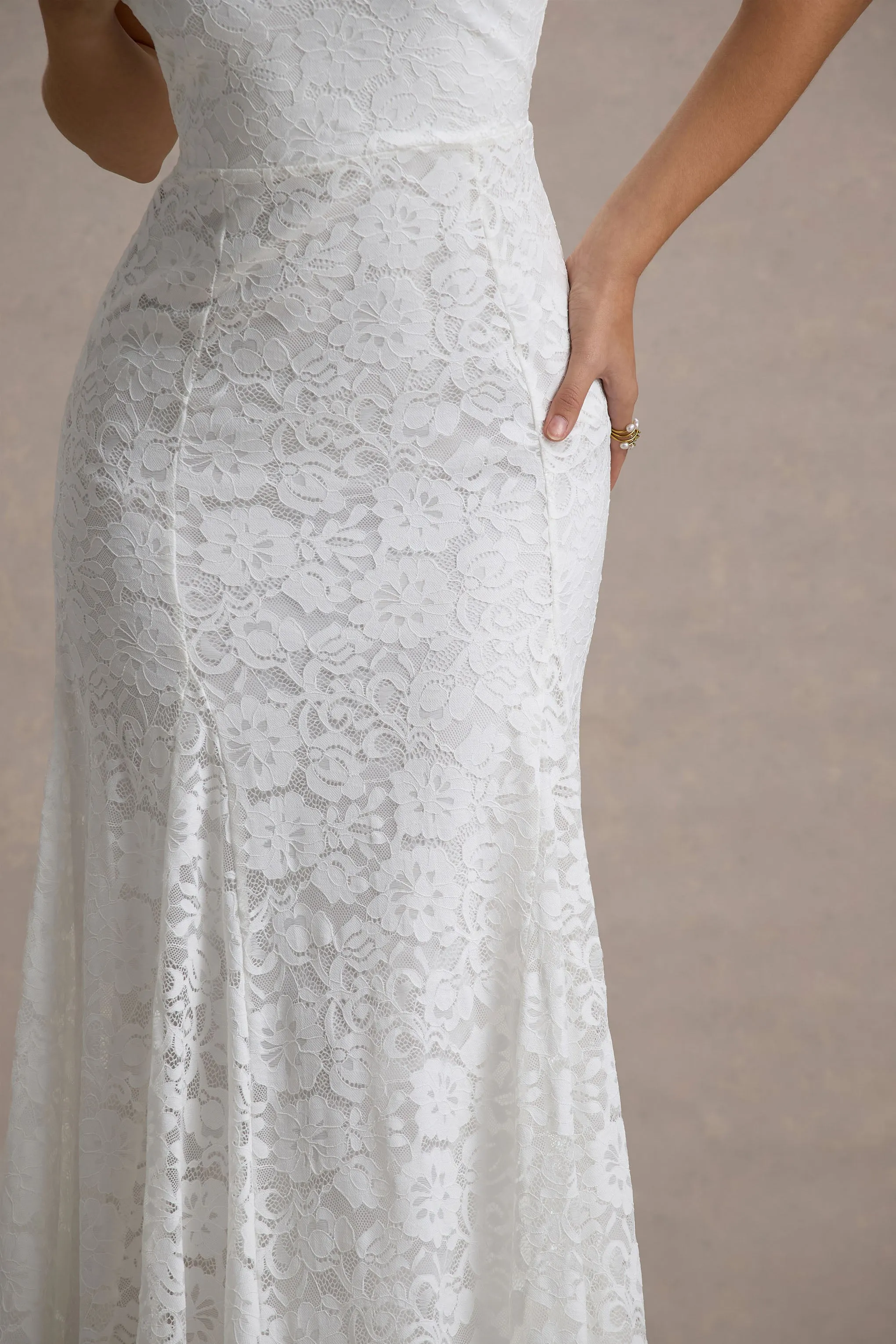 Gigou | White Lace Asymmetric Maxi Dress sold by Club L London product image thumbnail 4