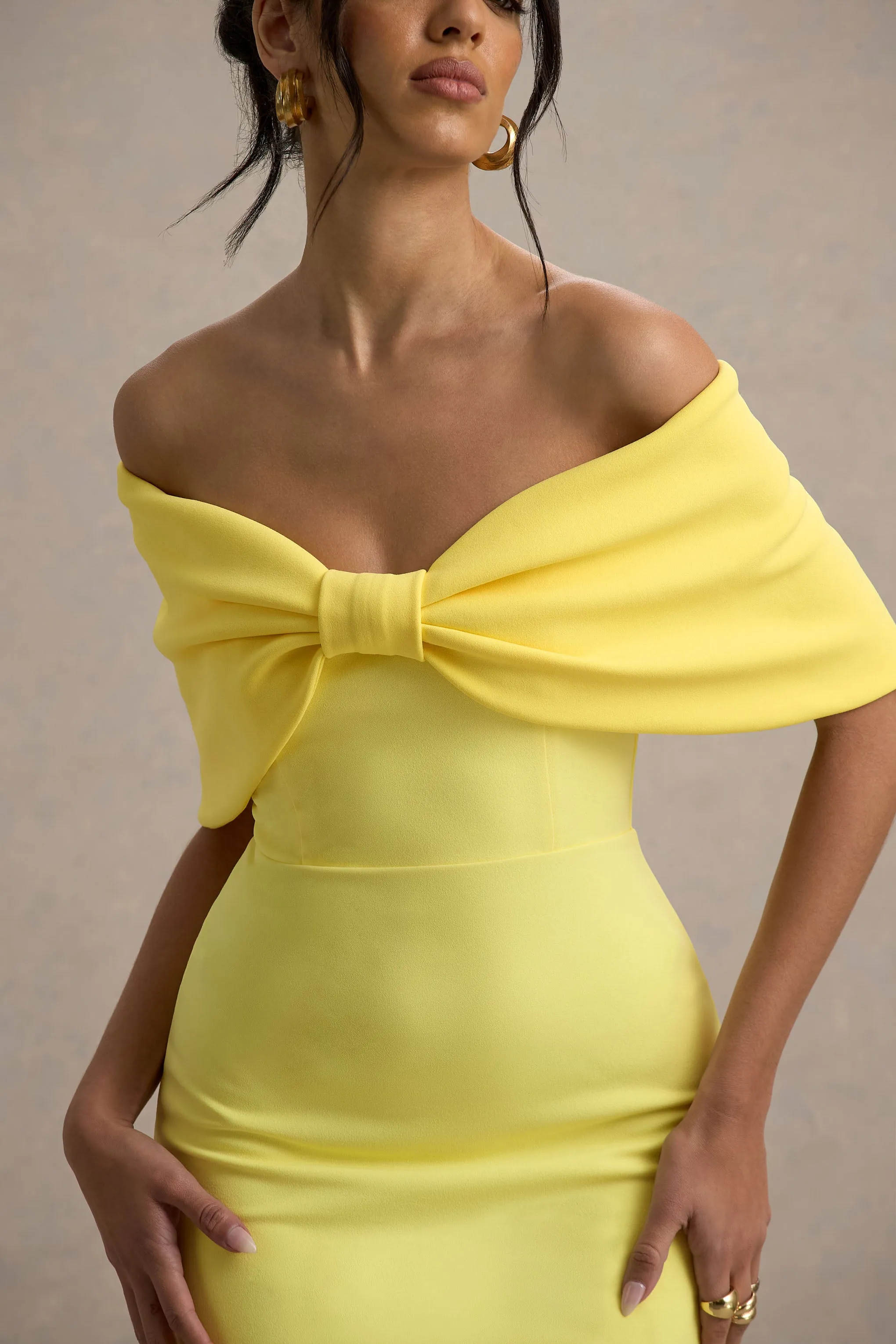 Cornelia | Lemon Strapless Maxi Dress With Oversized Bow sold by Club L London product image thumbnail 3