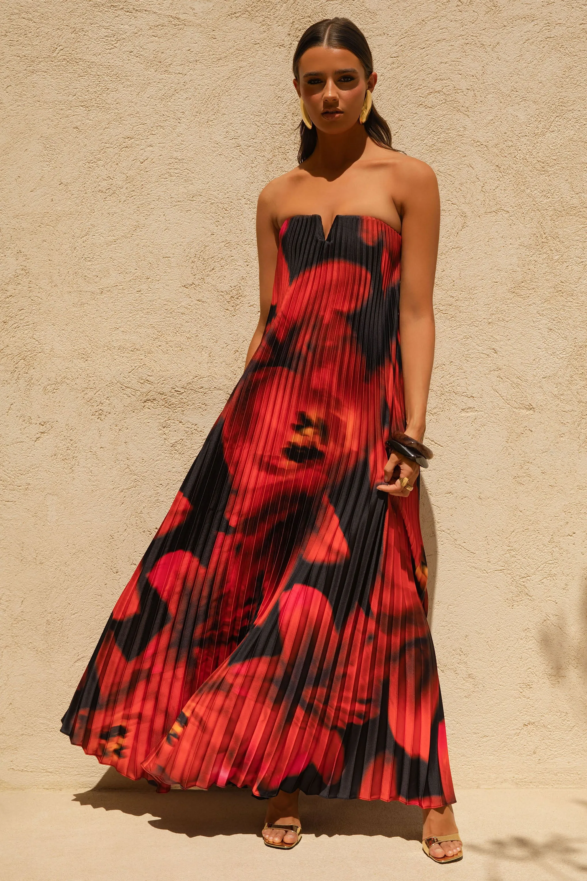Bergamot | Black And Red Floral Print Satin Sweetheart Maxi Dress sold by Club L London product image thumbnail 4