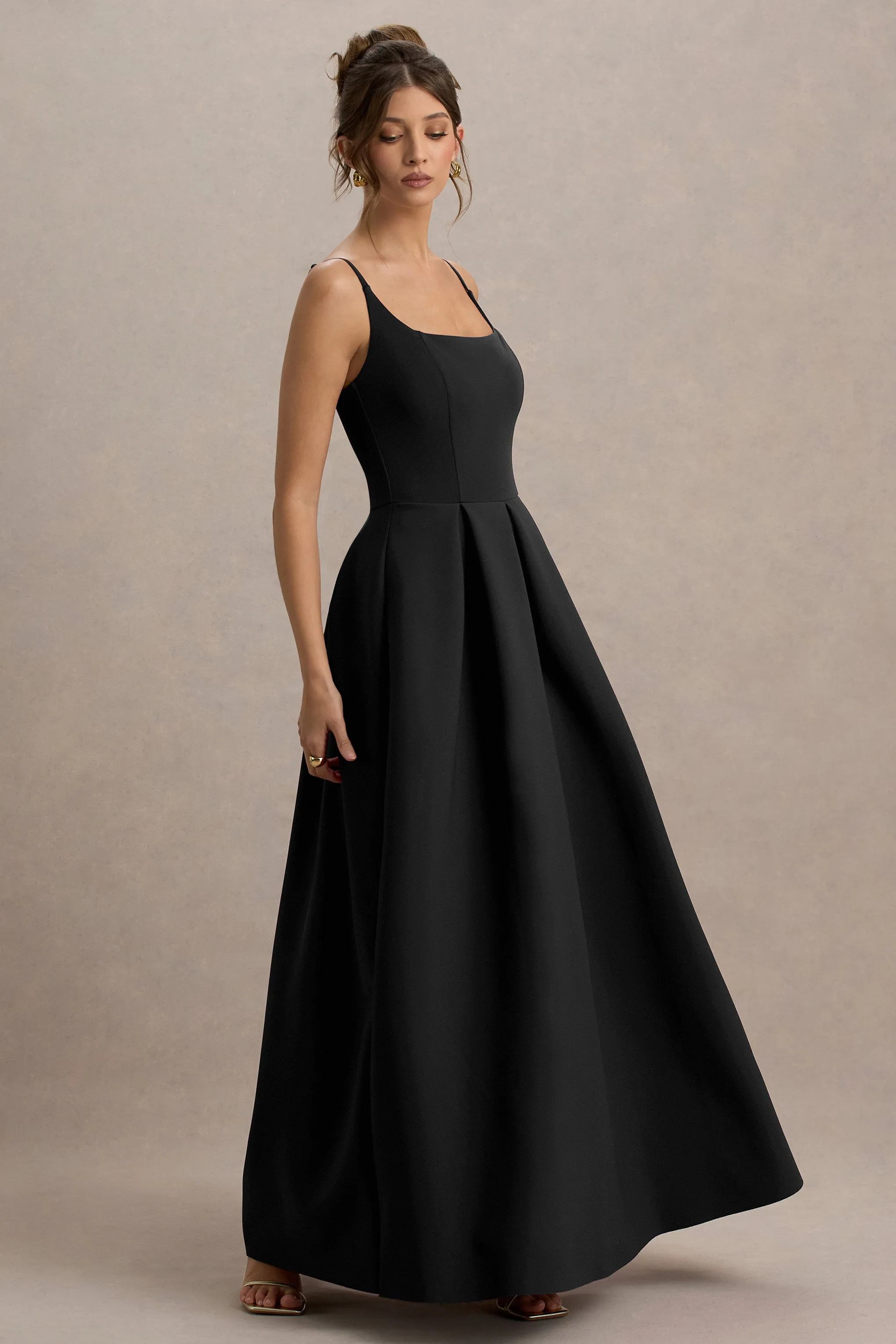 Bambina | Black Scoop-Neck Pleated Maxi Dress sold by Club L London product image thumbnail 4