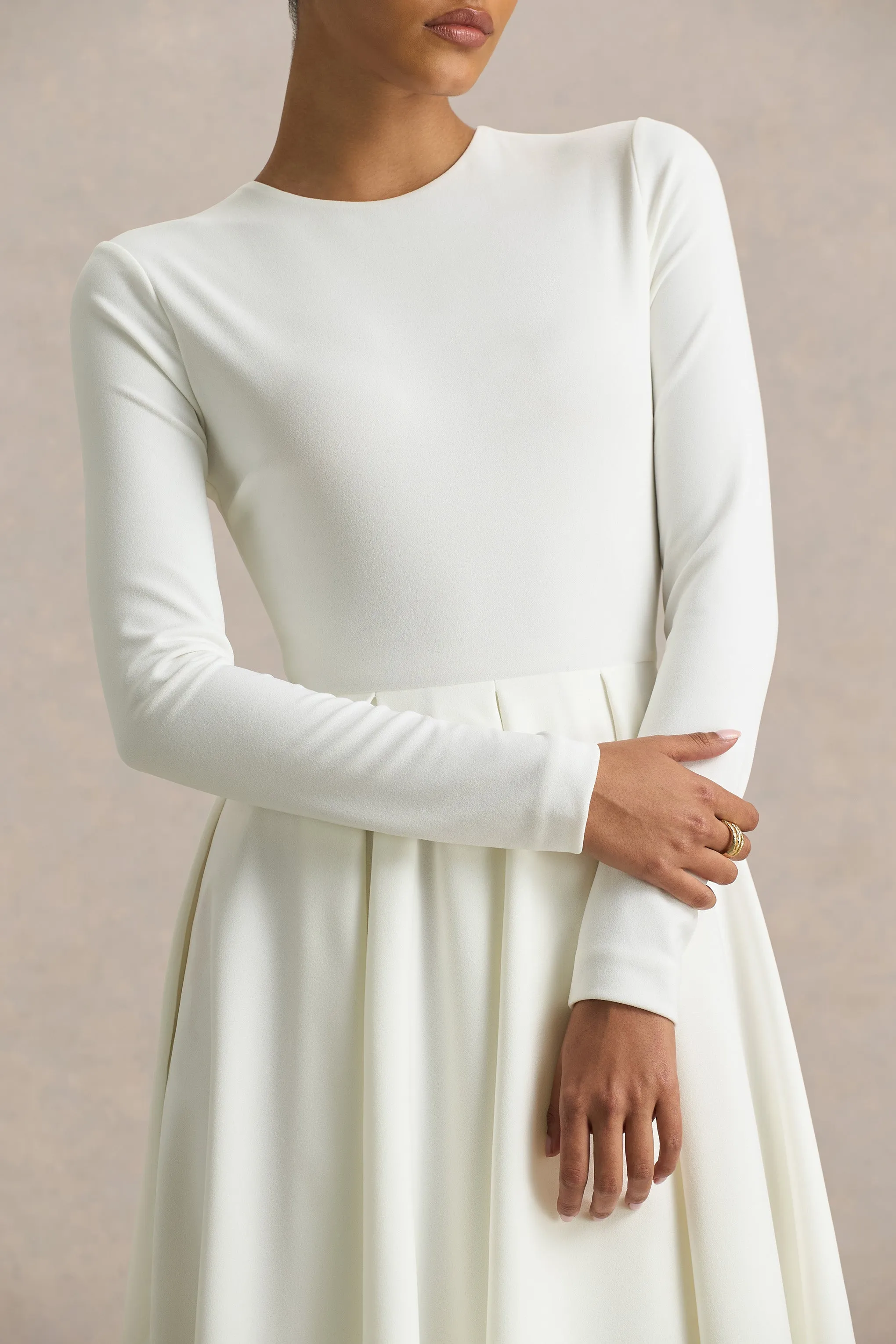 Bellamy | Cream Crew-Neck Long Sleeve Midi Dress sold by Club L London product image thumbnail 4