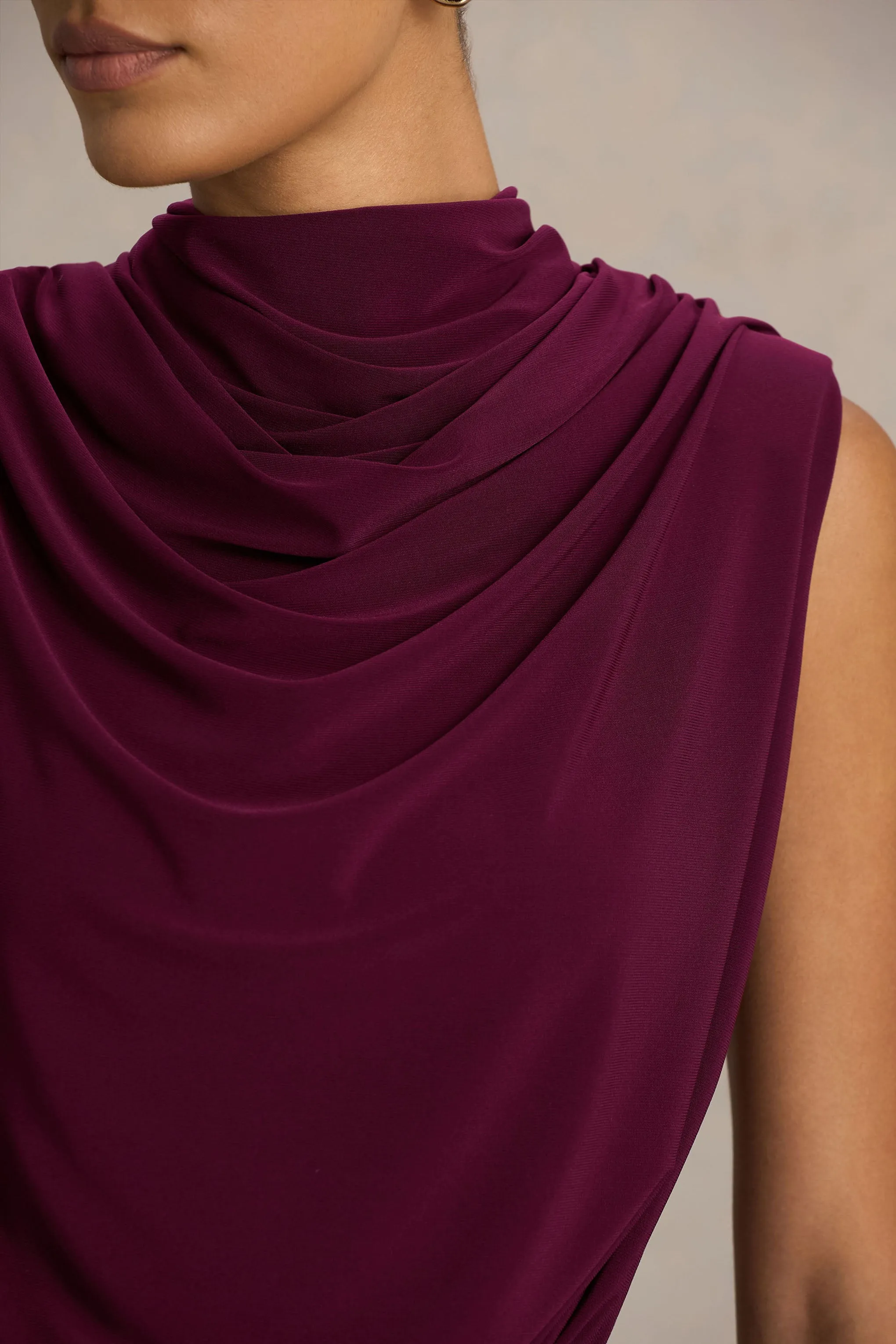 Hermia | Burgundy High-Neck Midi Dress sold by Club L London product image thumbnail 3
