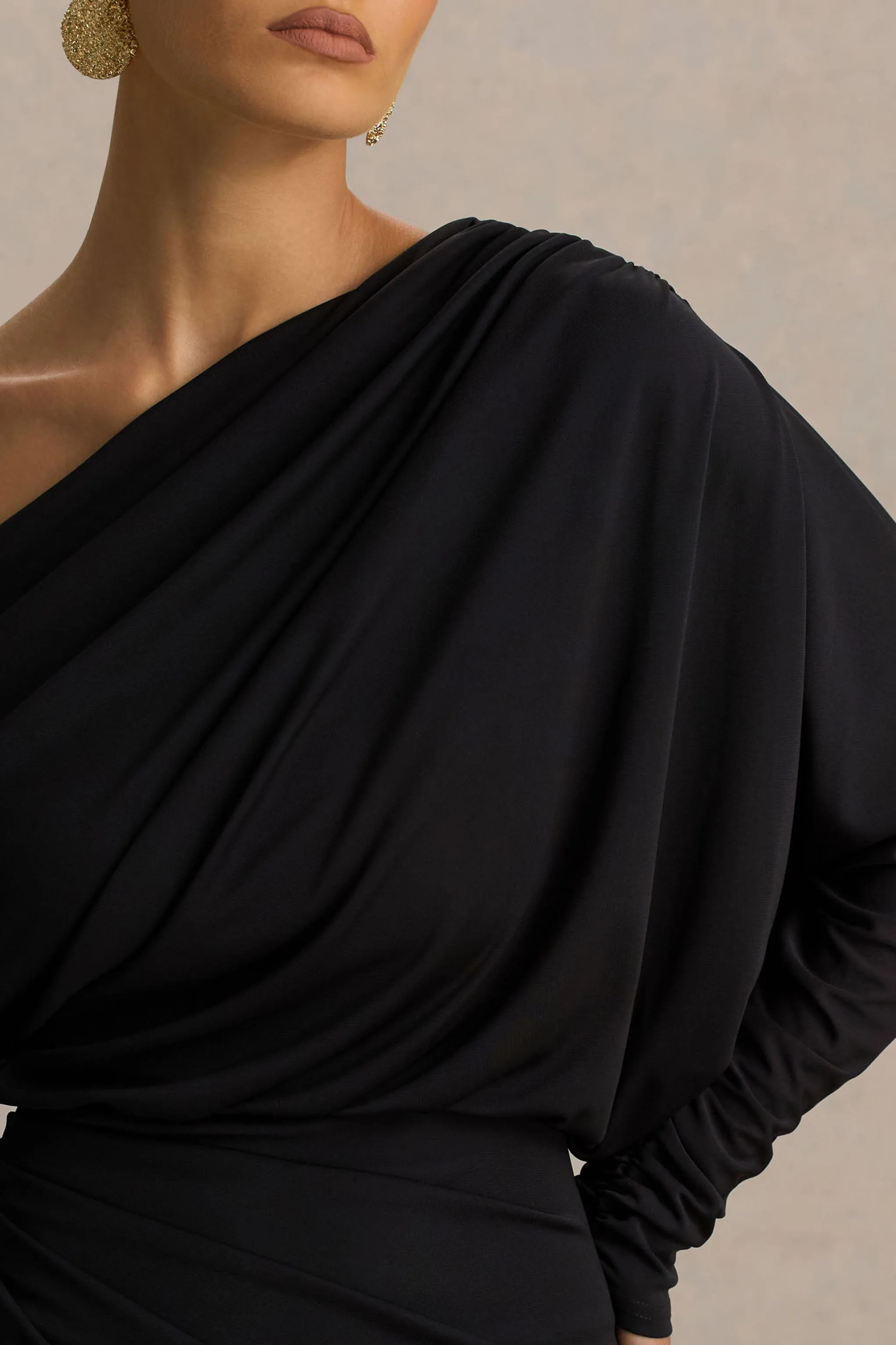 Olivia | Black Asymmetric-Neck Maxi Dress With Ruched Detailing And Front-High Split sold by Club L London product image thumbnail 4