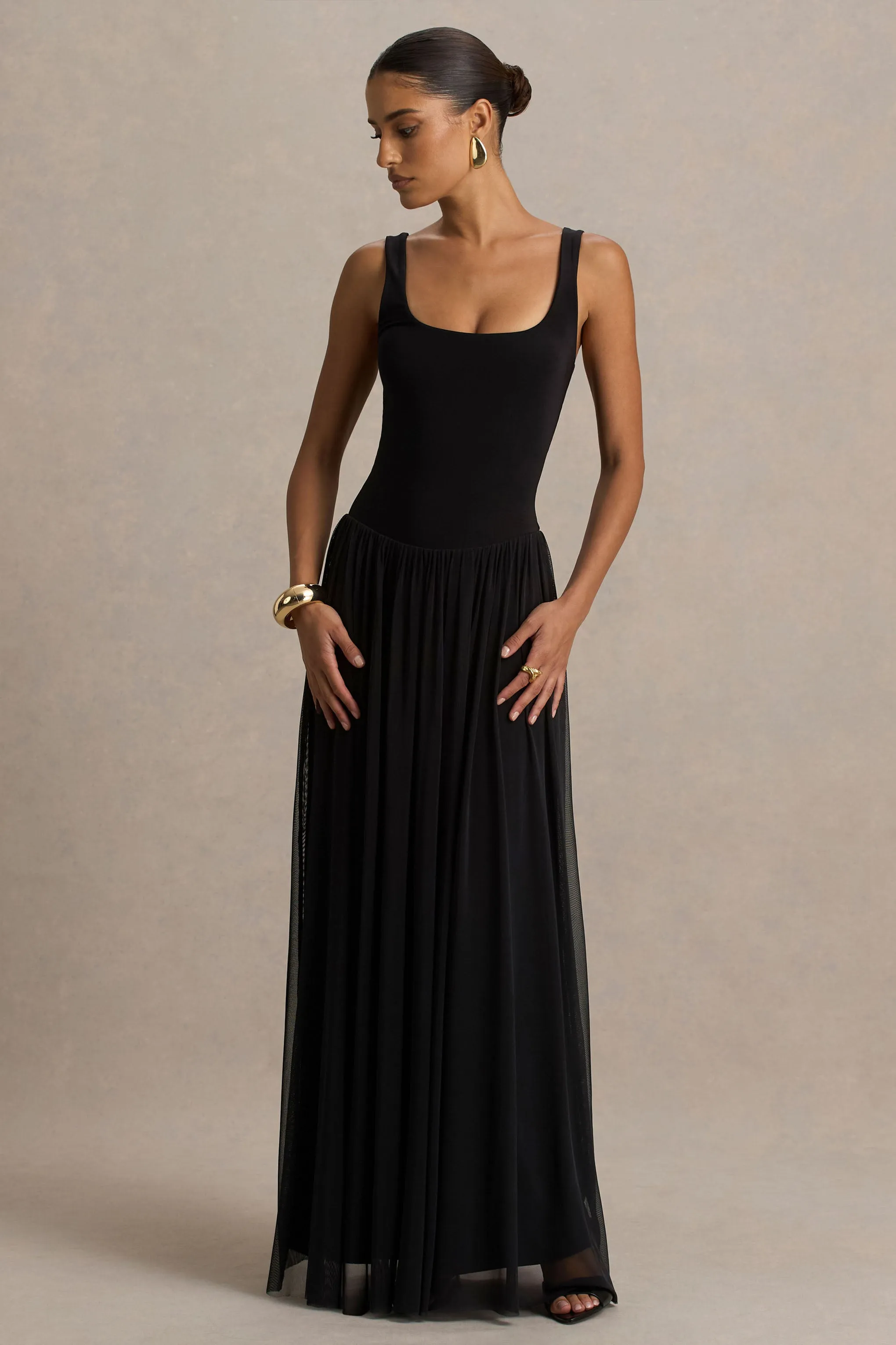 Amelia | Black Scoop-Neck Maxi Dress With Pleated Skirt sold by Club L London product image thumbnail 4