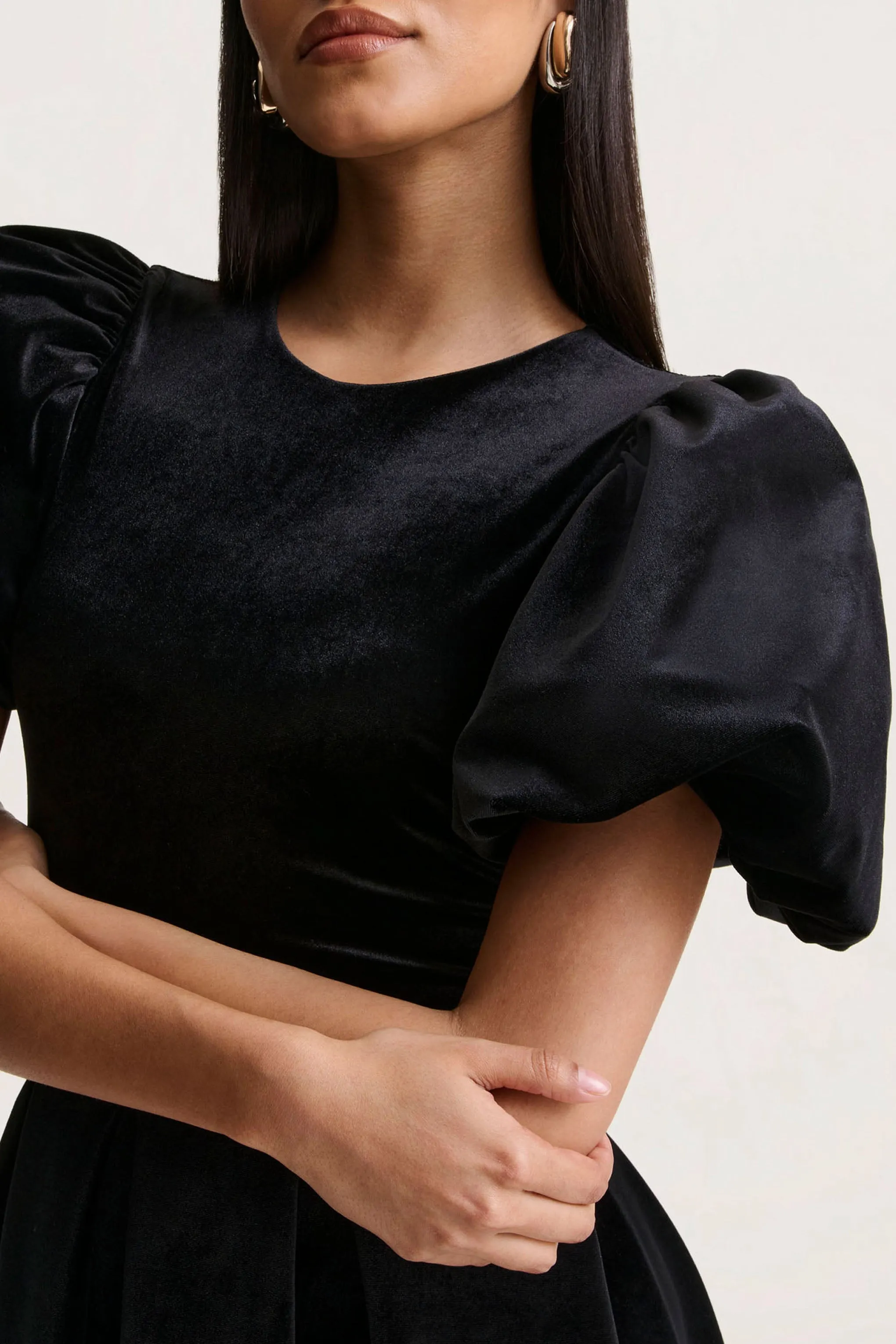 Seraphic | Black Velvet Puff-Sleeve Midi Dress sold by Club L London product image thumbnail 5