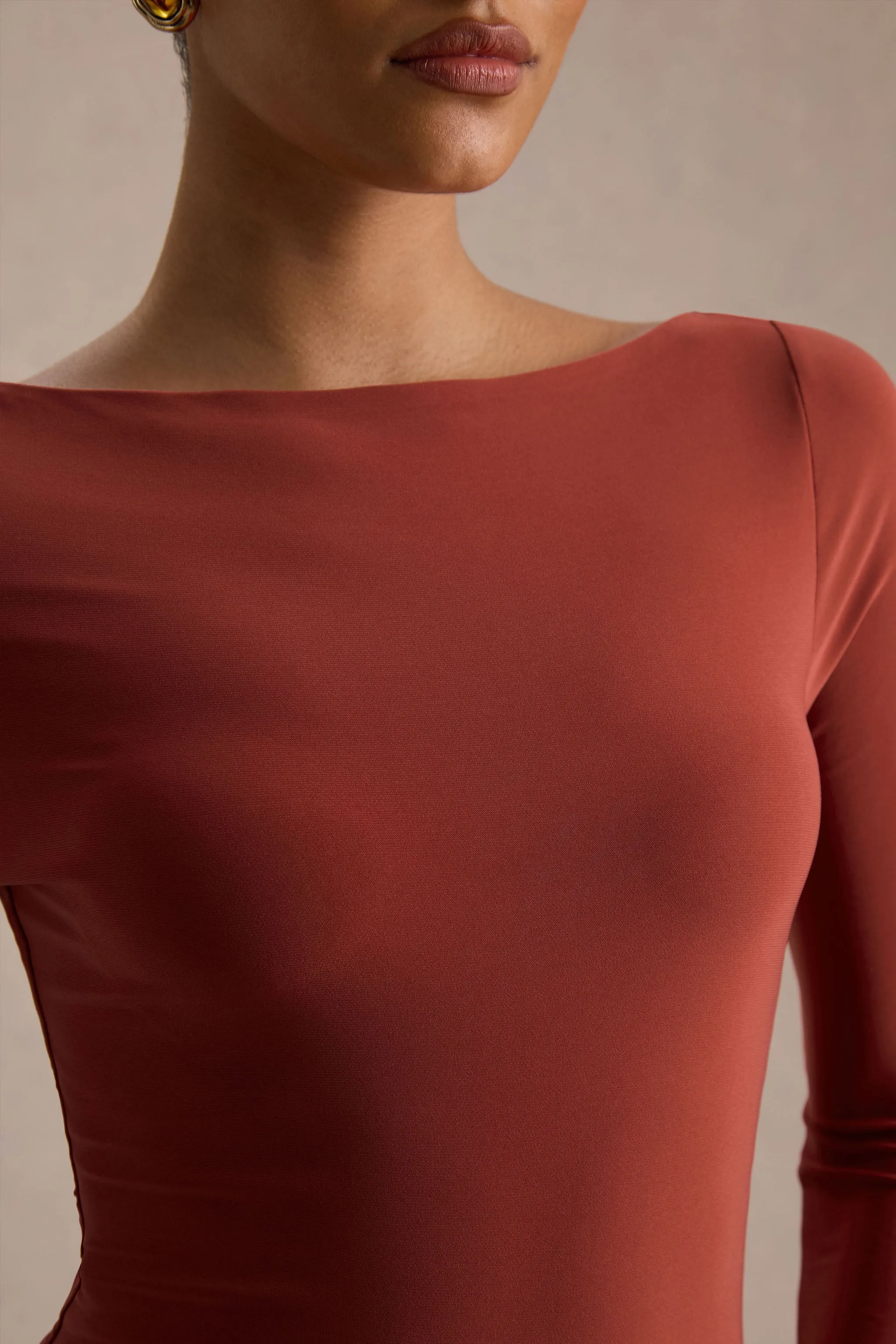 Matilda | Rust Boat-Neck Maxi Dress With Ruched Detailing sold by Club L London product image thumbnail 3