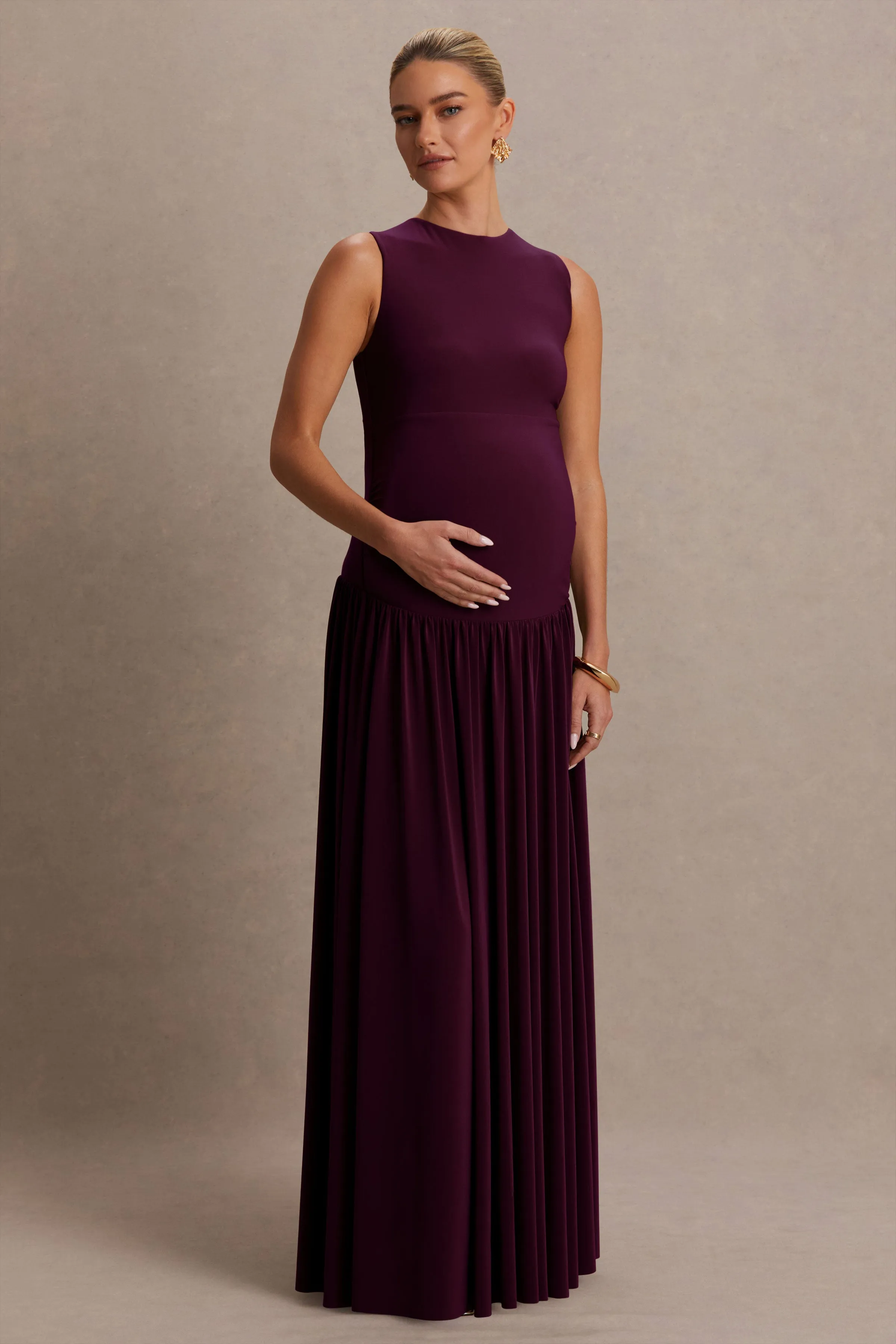 Outline | Plum Crew-Neck Maternity Maxi Dress With Pleated Skirt sold by Club L London product image thumbnail 4