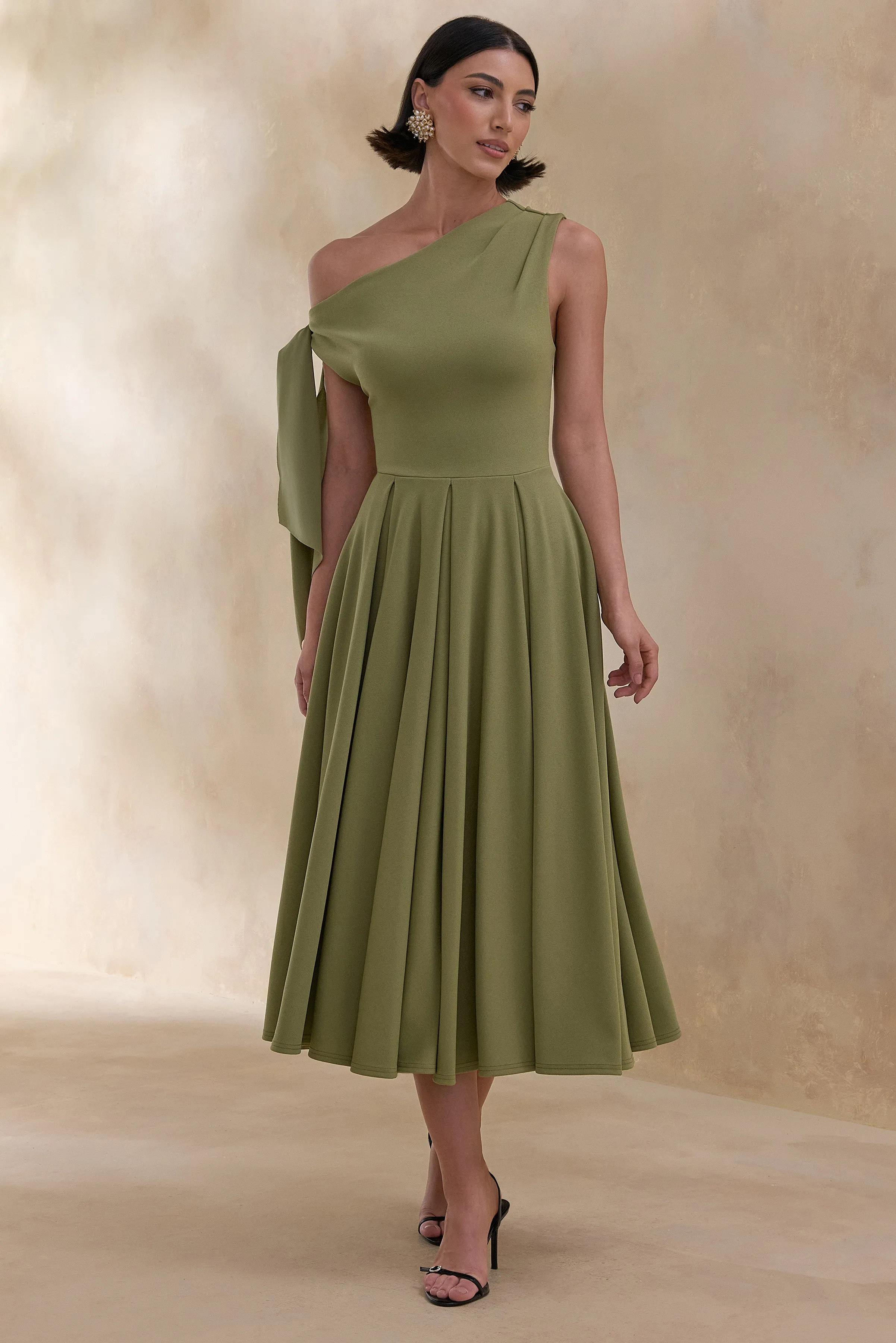 Daring | Olive Asymmetric-Neck Midi Dress With Knot-Detail sold by Club L London product image thumbnail 4