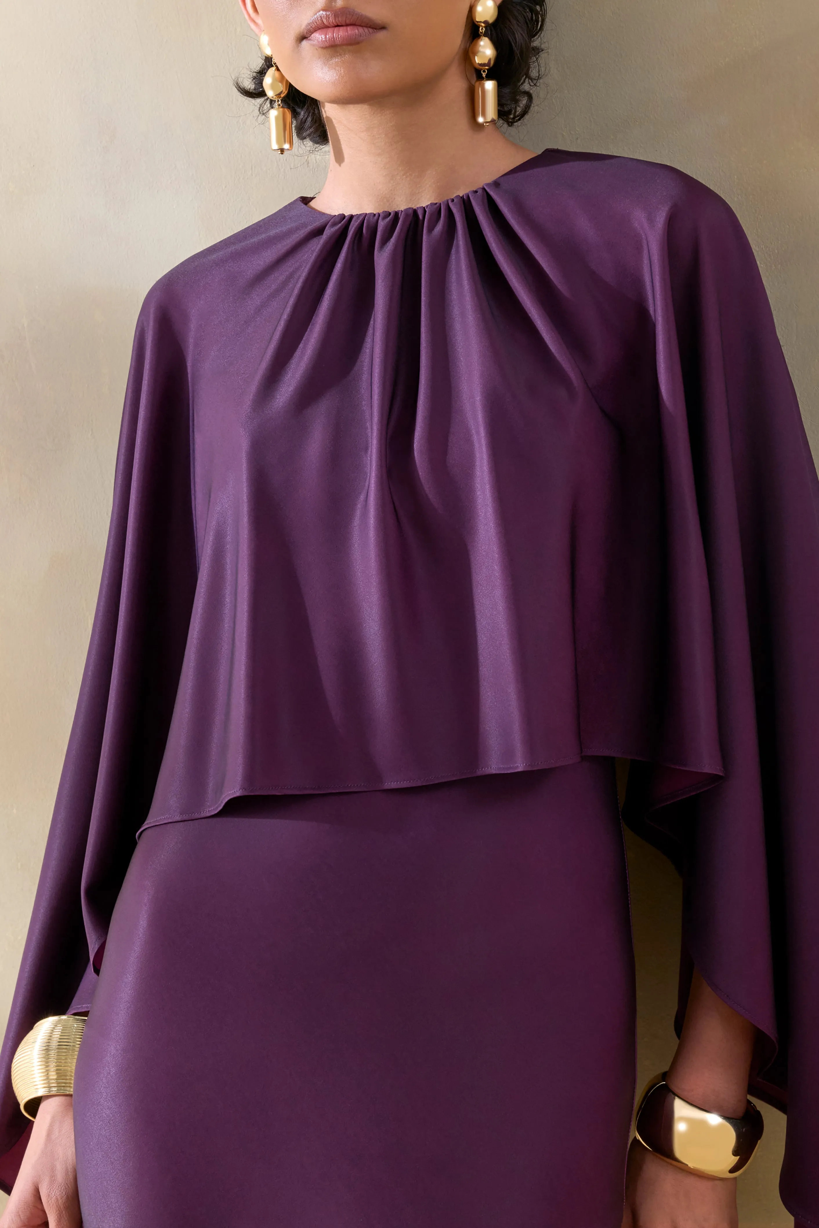 Vanthea | Dark Plum Satin Round-Neck Maxi Dress With Cape-Sleeves sold by Club L London product image thumbnail 3