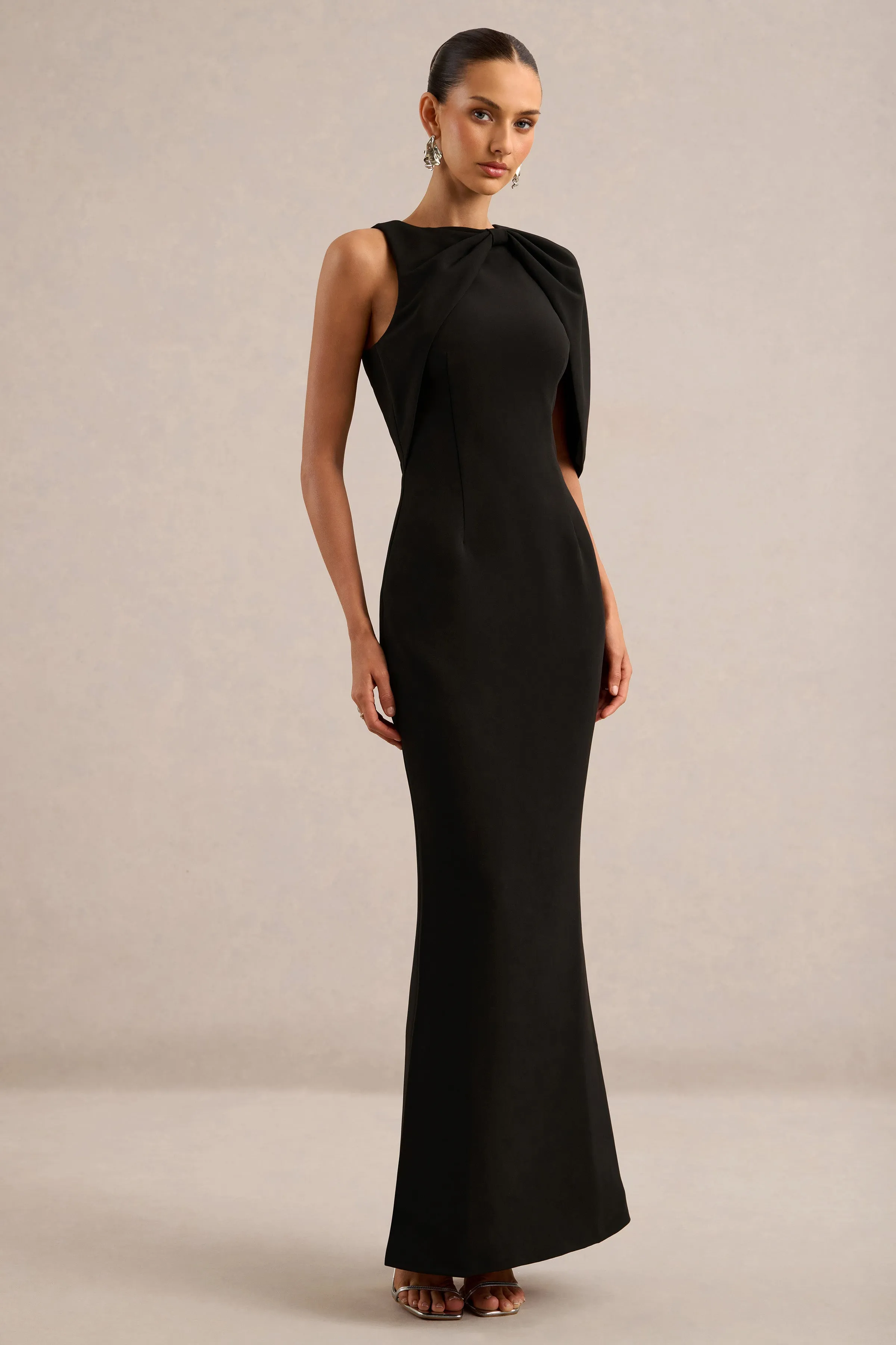 Quira | Black Round Neck Short Sleeve Maxi Dress With Bow Detailing And Back Split sold by Club L London product image thumbnail 3