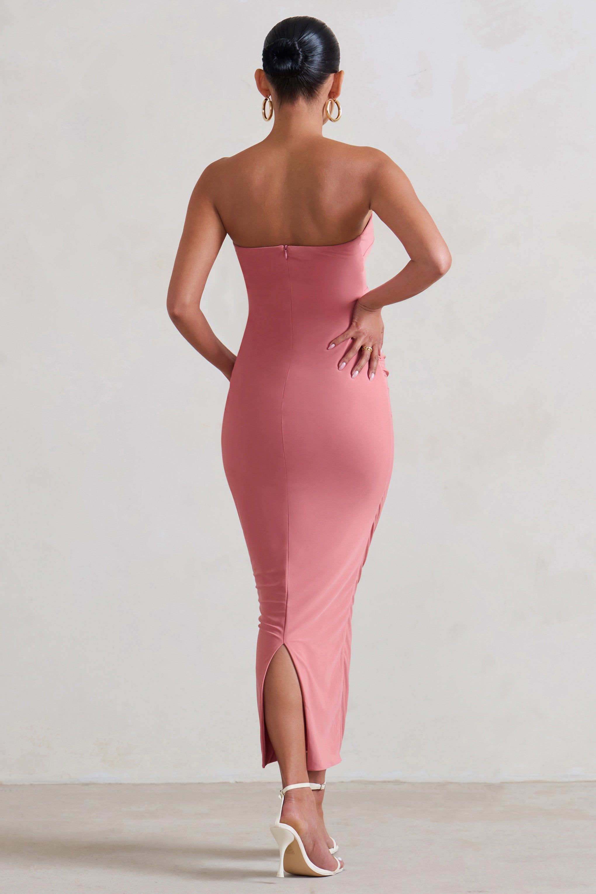 Evita | Pink Maternity Sweetheart Twist Detail Midi Dress sold by Club L London product image thumbnail 2