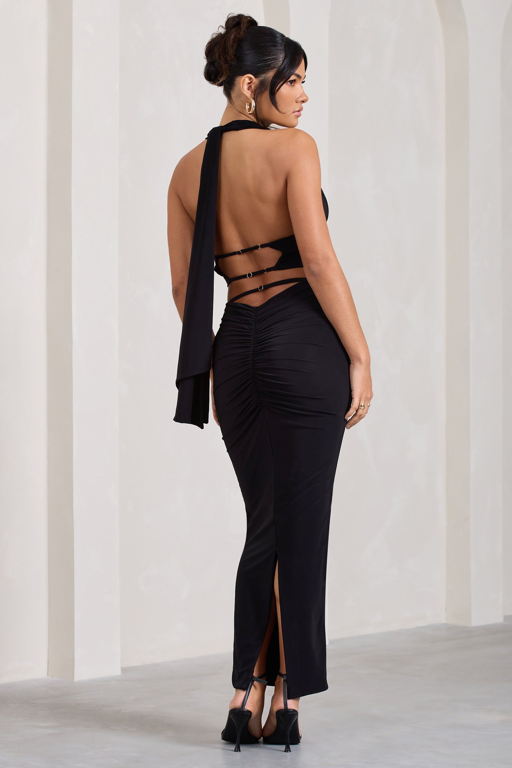 Onna | Black Bodycon Pencil Maxi Skirt sold by Club L London product image thumbnail 2