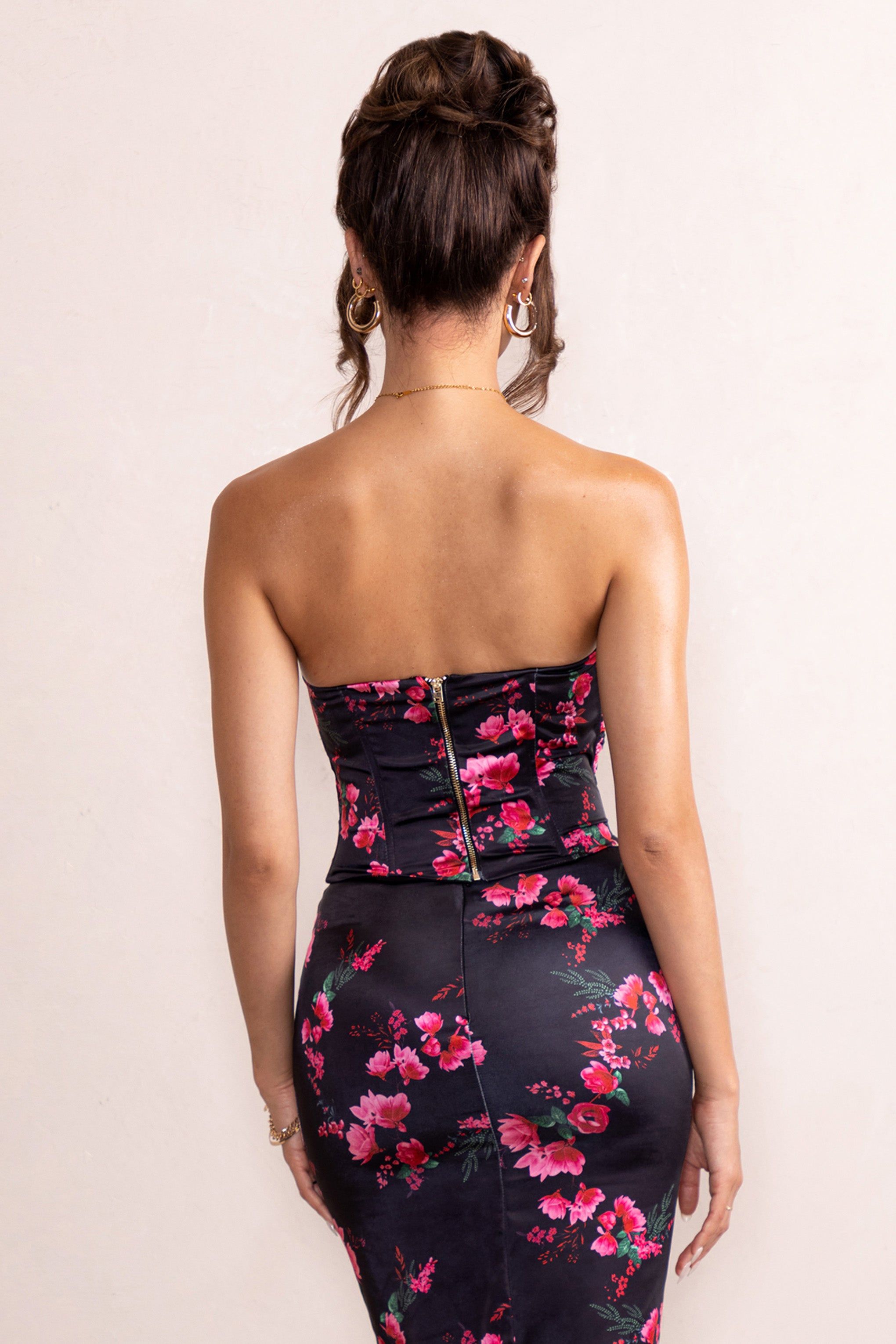 Evie | Black Floral Print Satin Corset Top With Dipped Hem sold by Club L London product image thumbnail 2