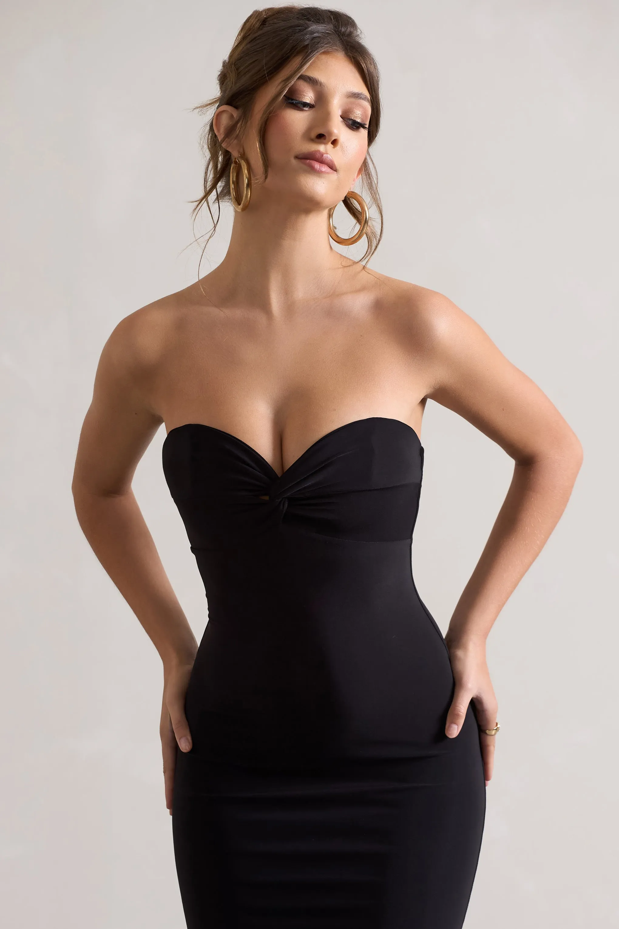 Evita | Black Sweetheart Twist Detail Maxi Dress sold by Club L London product image thumbnail 3