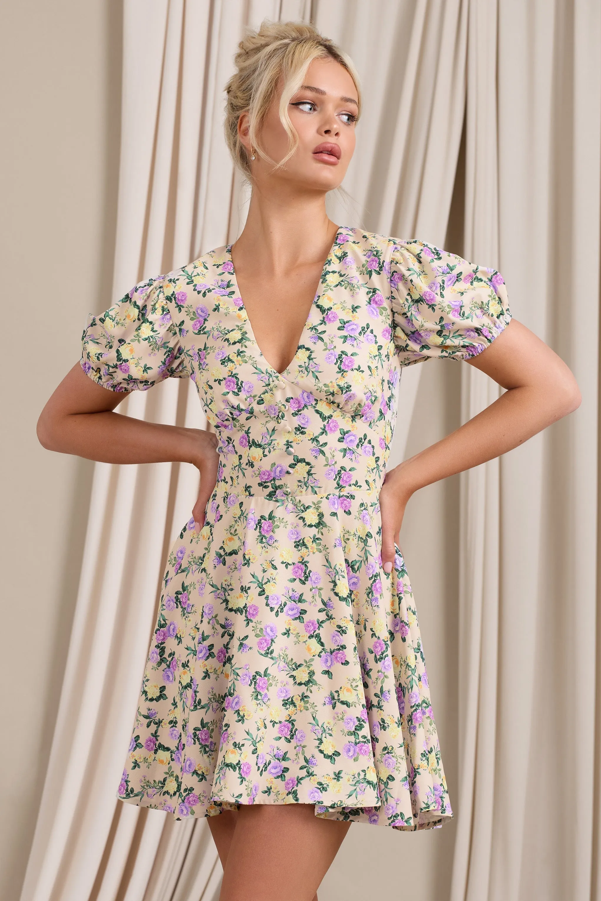 Si Si | Yellow Floral V-Neck Puff-Sleeved Buttoned Mini Dress sold by Club L London