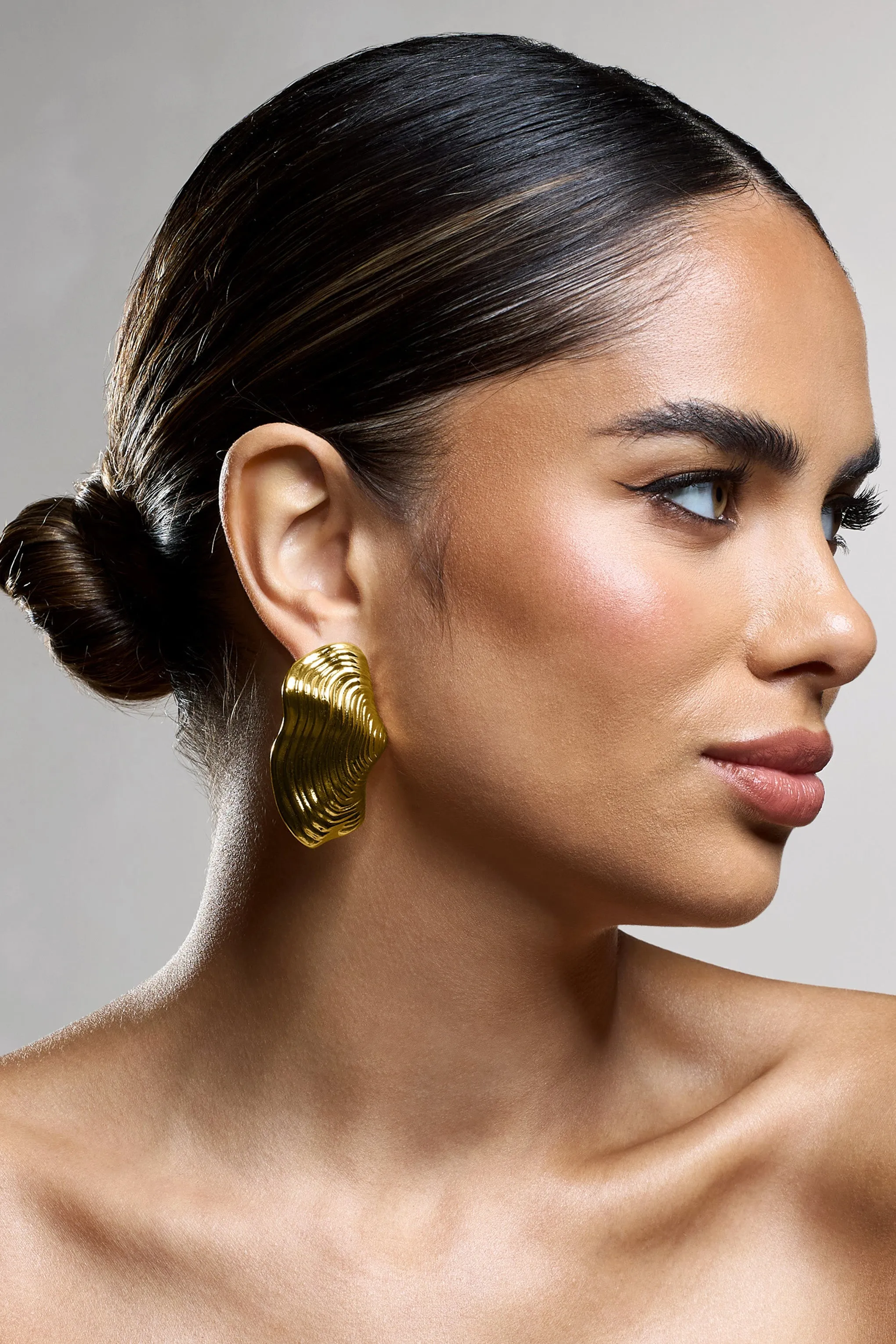 Katya | Gold Abstract Ribbed Statement Earrings sold by Club L London product image thumbnail 2