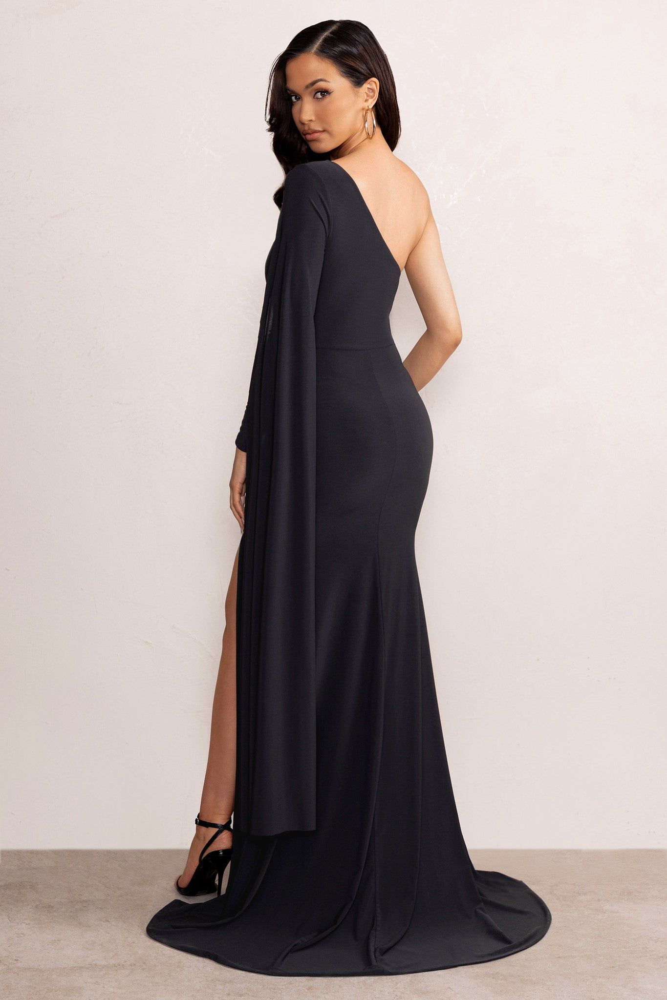 Madisonblue REVER SIDE SLIT CAPE ブラック MB999-2101 MADISONBLUE REVER SIDE SLIT CAPE
