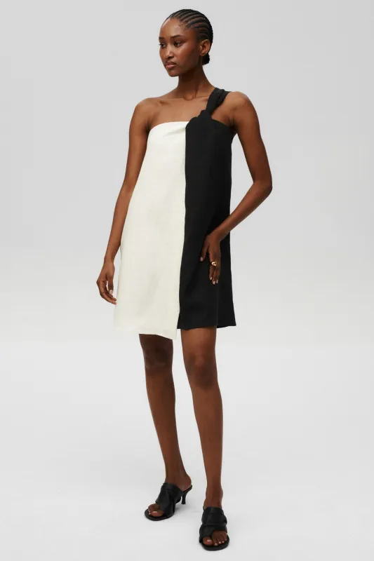 Orchid Dress Black made by Undress Code