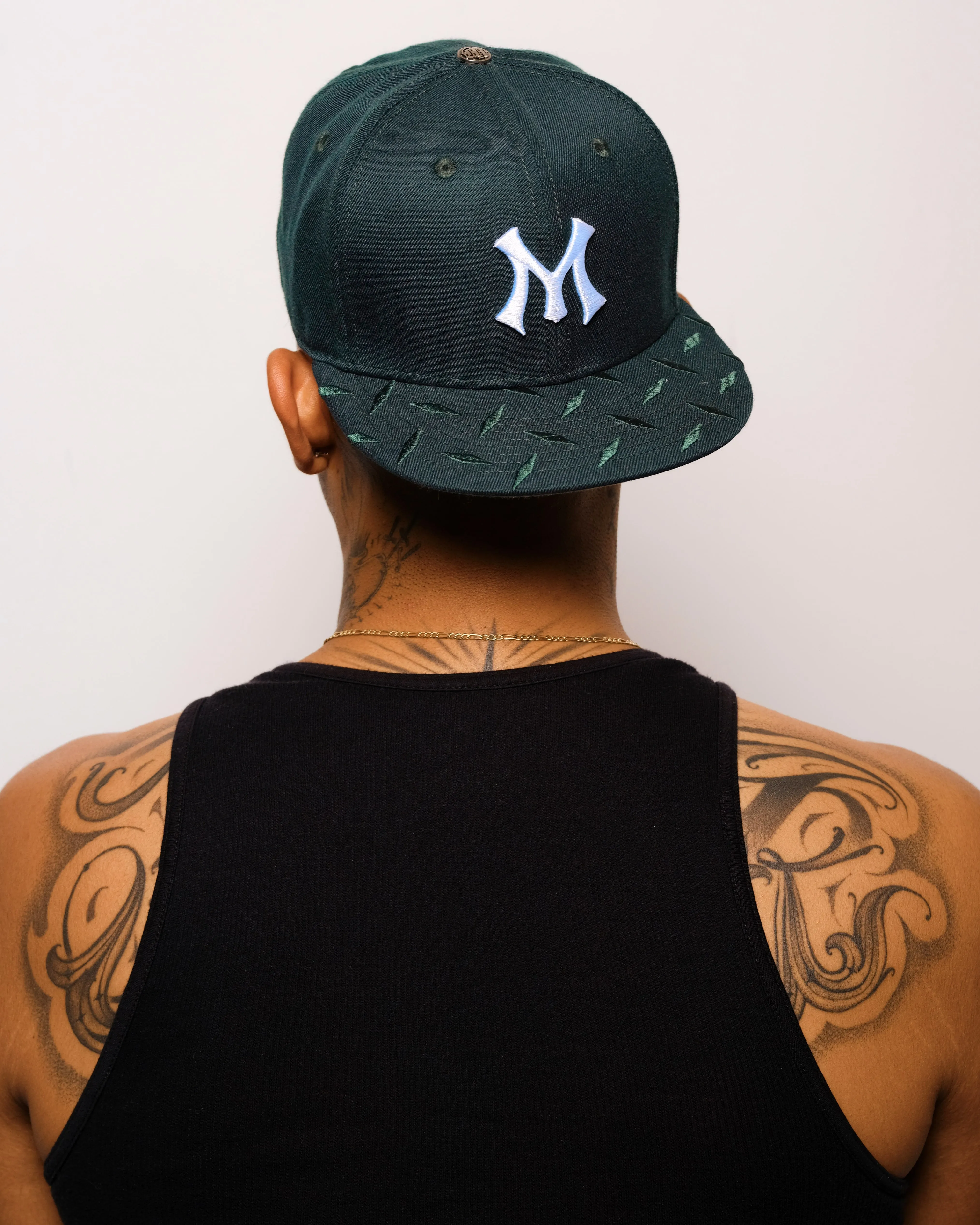 TEAM LOGO STEEL-PLATED BRIM FITTED CAP sold by Menace product image thumbnail 5