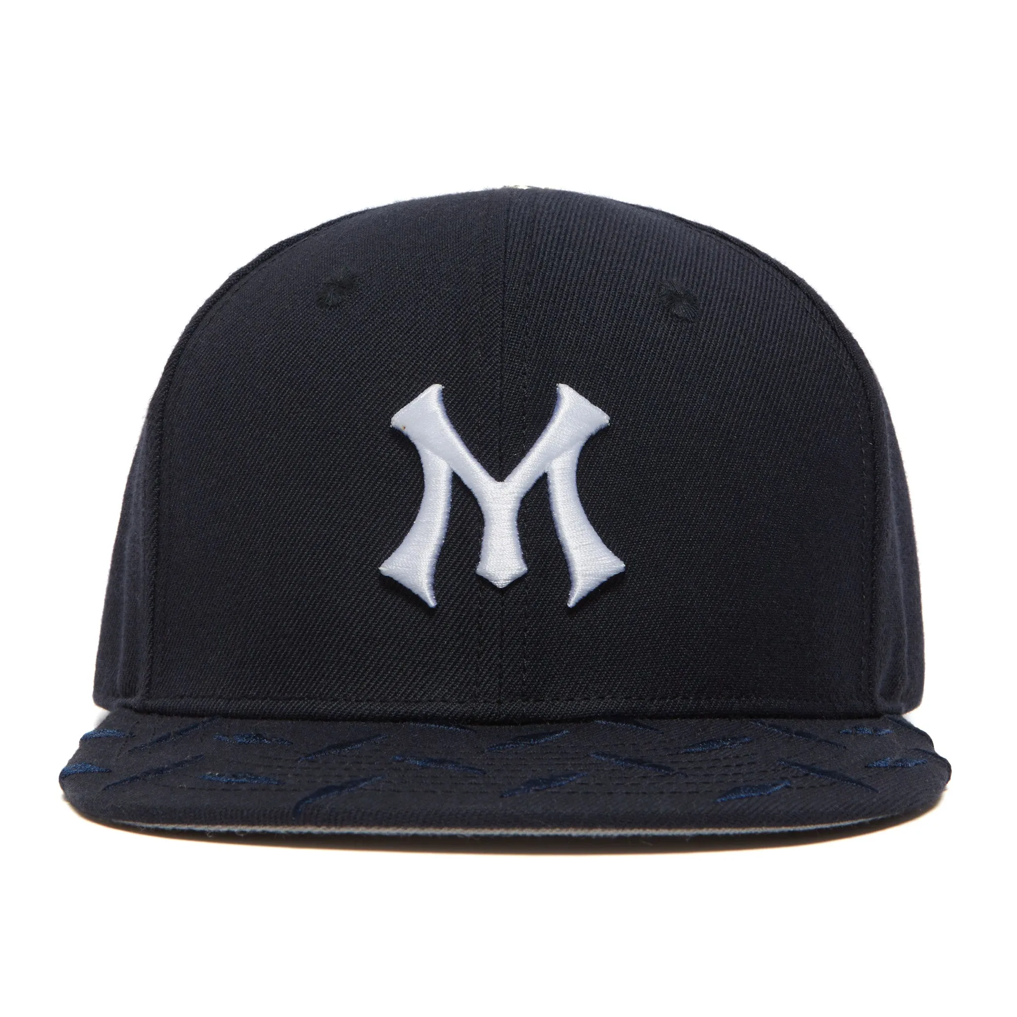 TEAM LOGO STEEL-PLATED BRIM FITTED CAP sold by Menace product image thumbnail 3