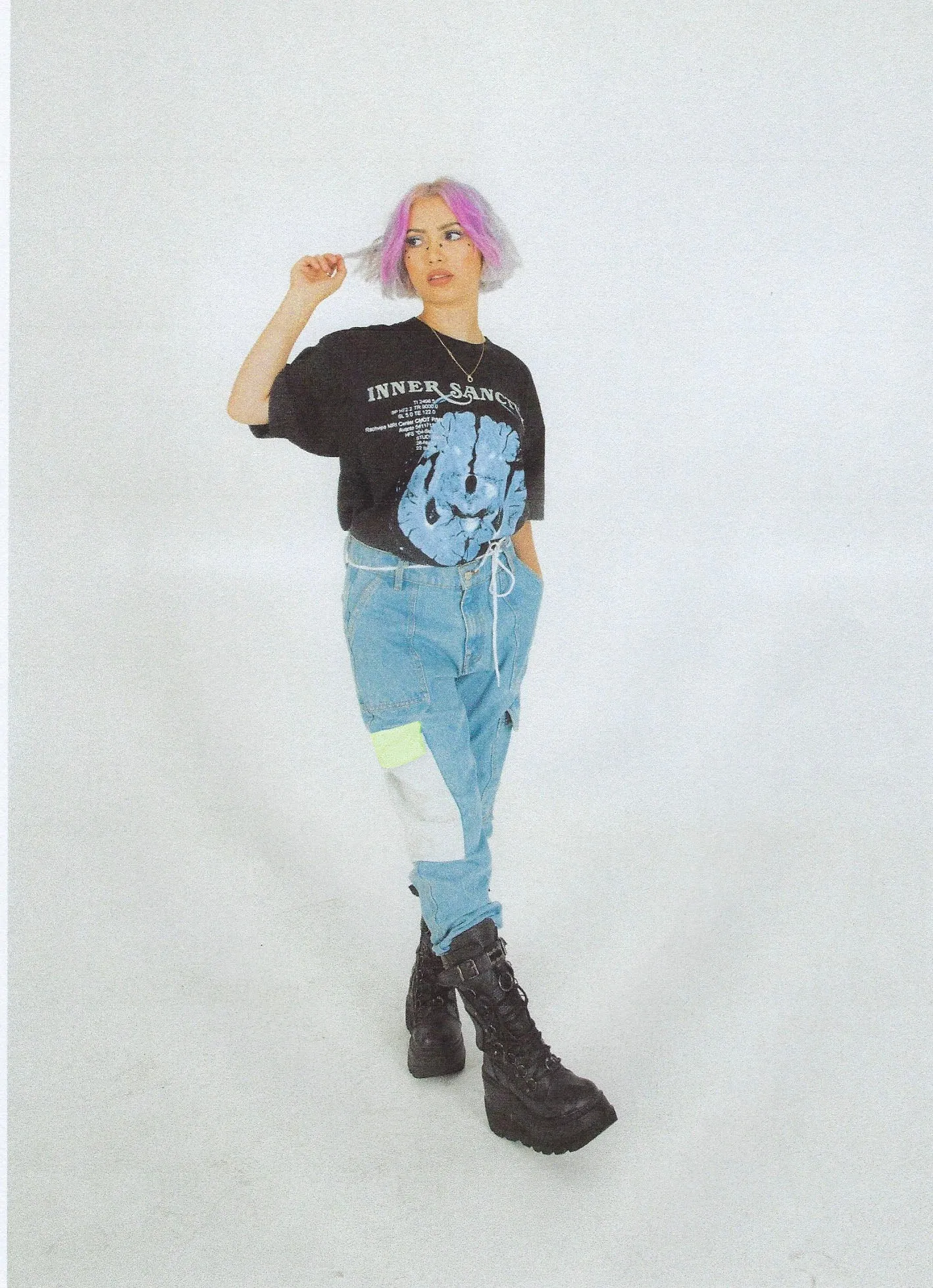 SKULL DISTRESS PANELED CARGO POCKET DENIM PANTS sold by Menace product image thumbnail 4