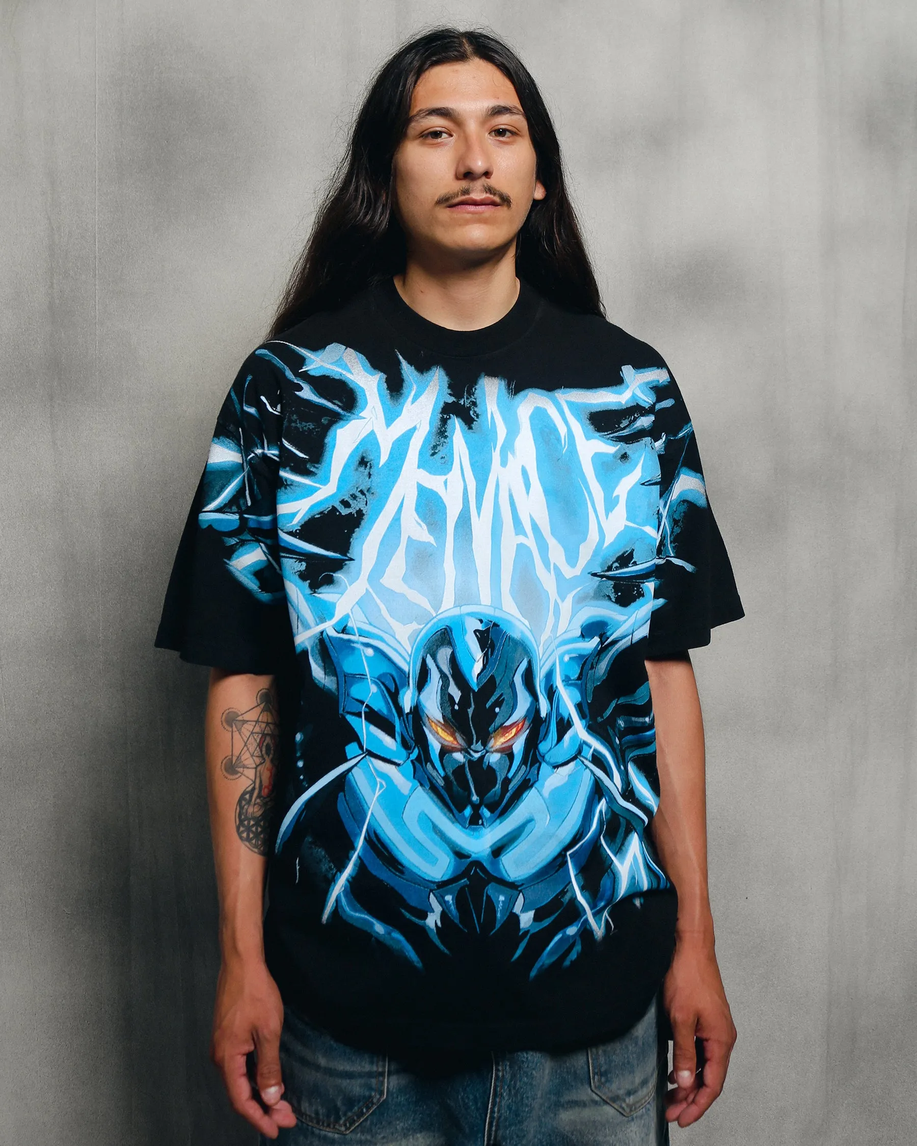 BLUE BEETLE x MENACE T-SHIRT (OVERSIZED PRINT) sold by Menace product image thumbnail 3