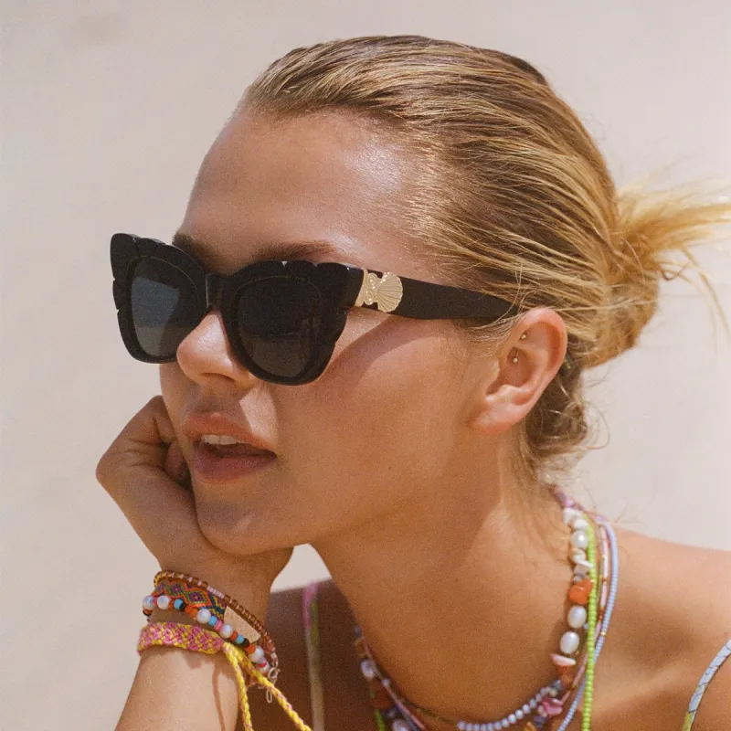 Marilyn with Solid Grey Lens made by Black