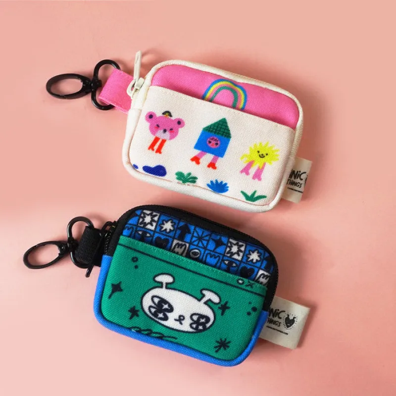 Screen and Green Airpods / Card Sleeve - Liunic On Things made by Liunic on Things