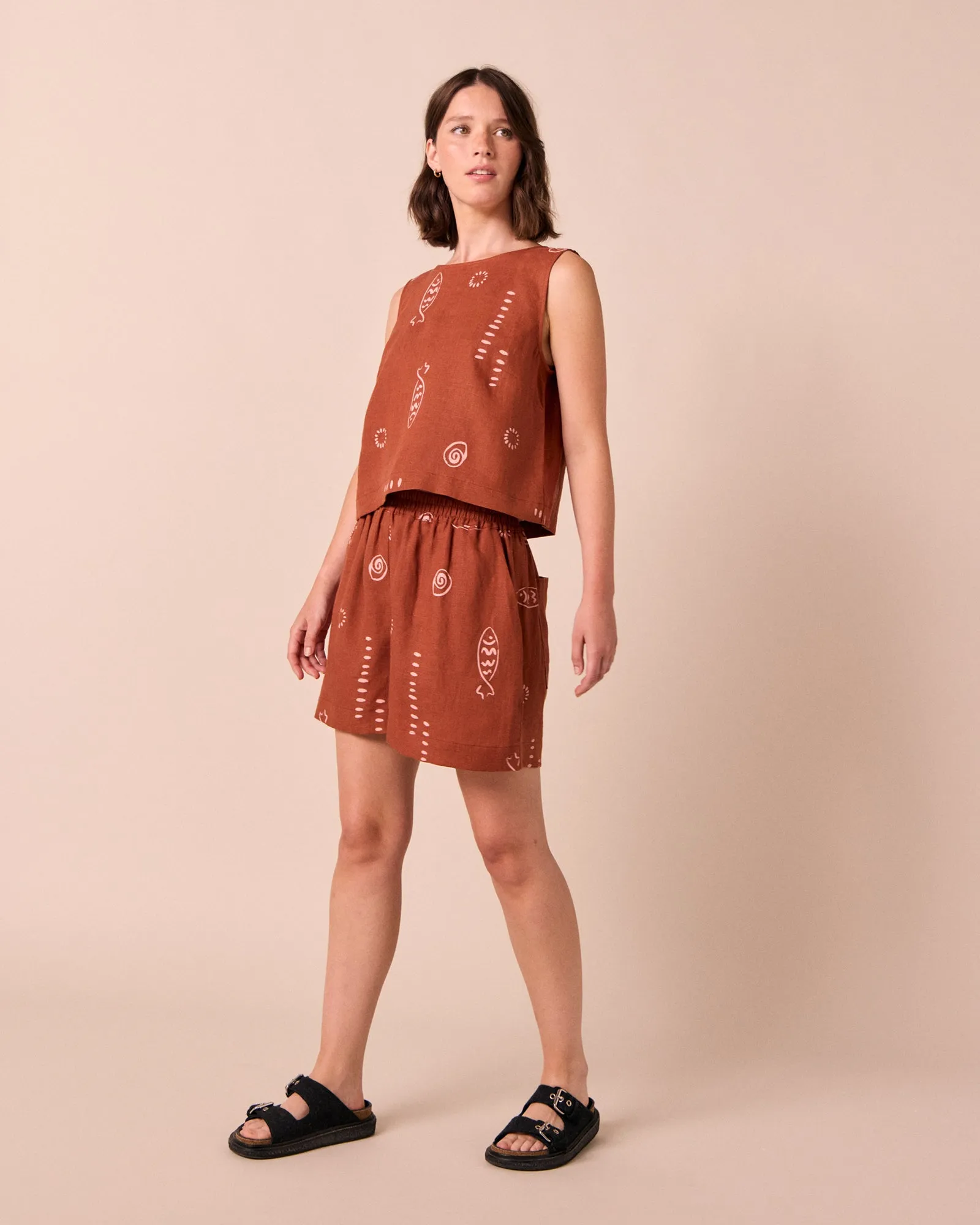 Arielle Beachcomber Print Linen Shorts sold by Beyond Nine product image thumbnail 2