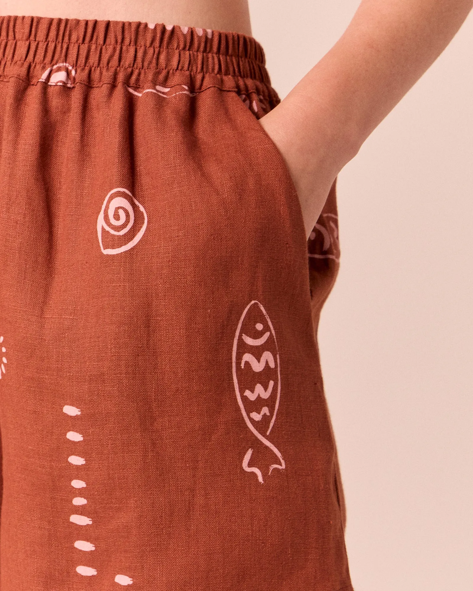 Arielle Beachcomber Print Linen Shorts sold by Beyond Nine product image thumbnail 5