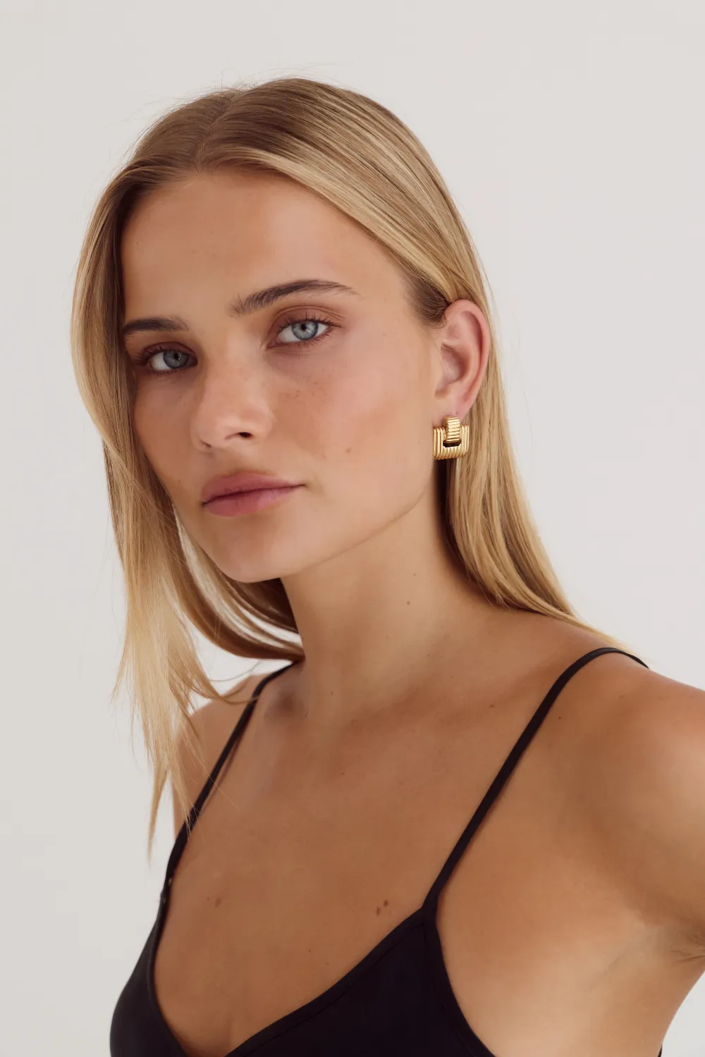 Mercer Earrings | 14K Gold sold by Cendre product image thumbnail 4