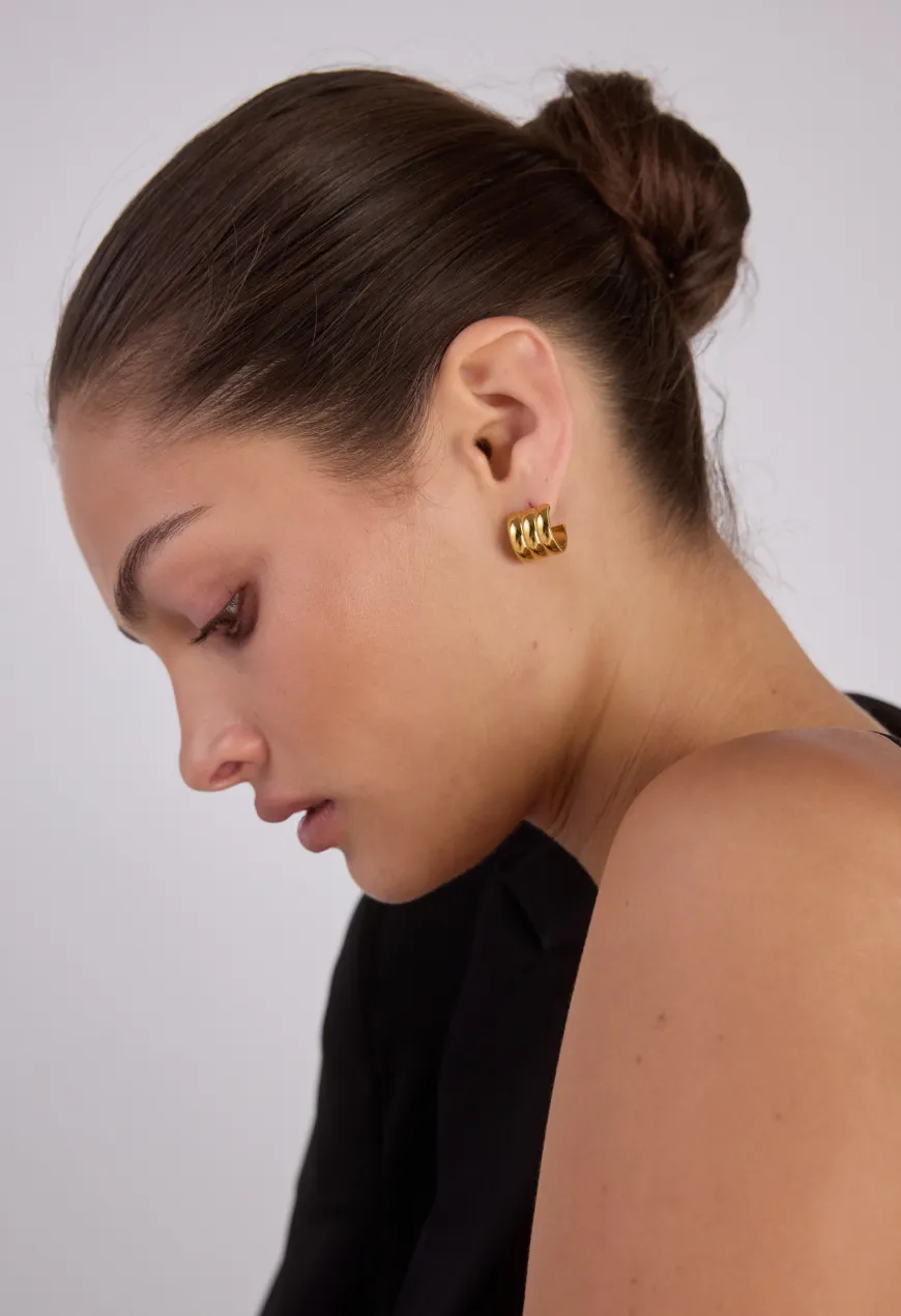 Liv Hoop Earrings | 18K Gold sold by Cendre product image thumbnail 3