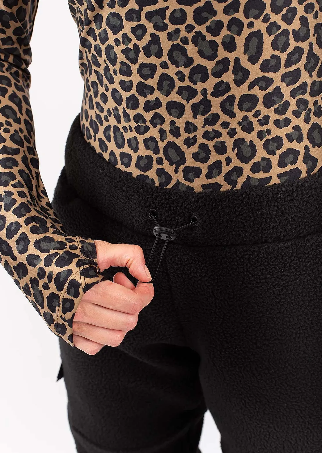 Eivy Women's Cargo Sherpa Pants sold by Prfo product image thumbnail 5