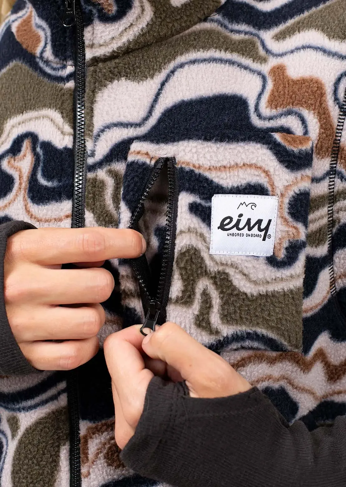 Eivy Women's Boxy Sherpa Vest sold by Prfo product image thumbnail 5