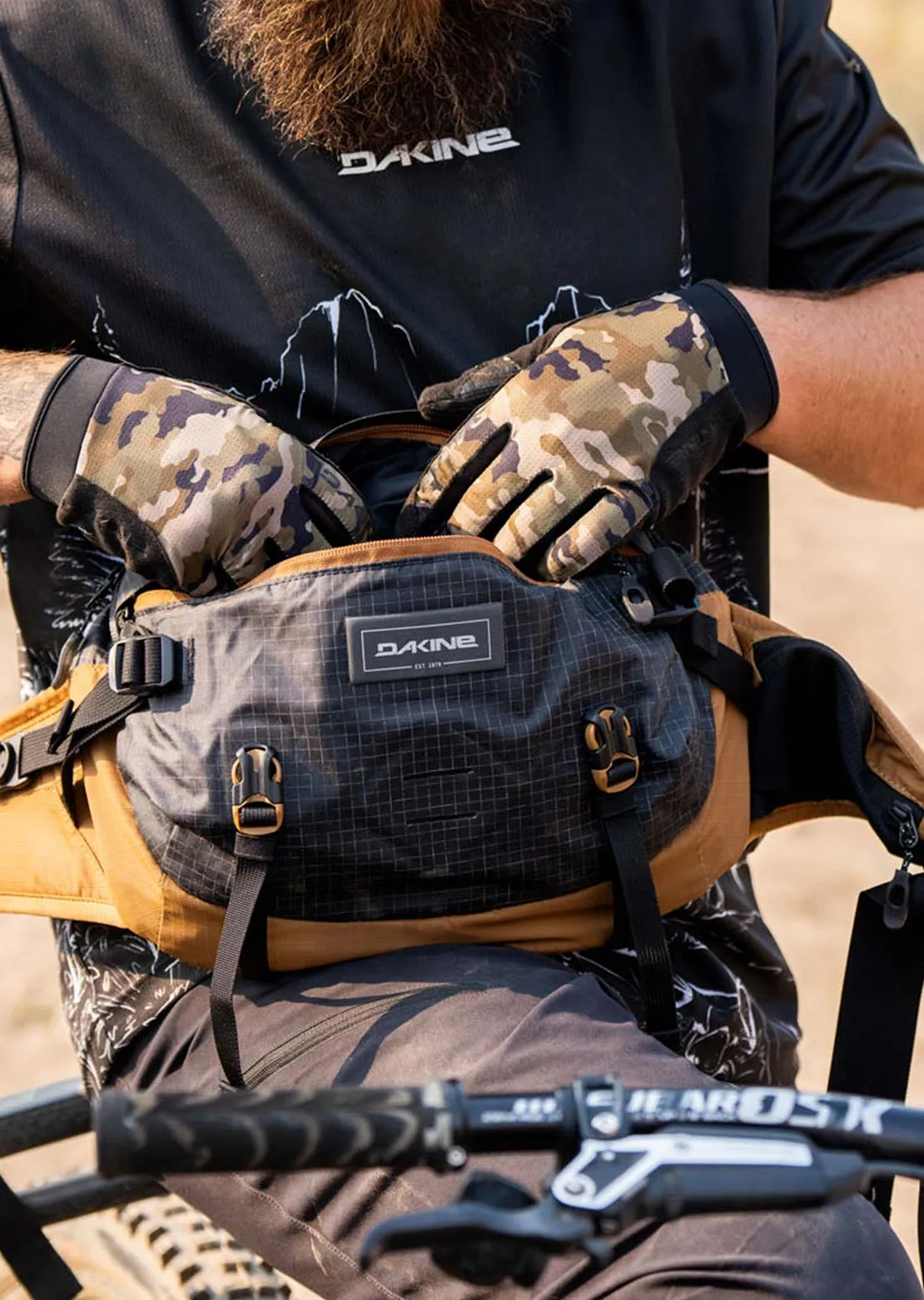Dakine Men's Seeker 6L Hip Pack sold by Prfo product image thumbnail 3