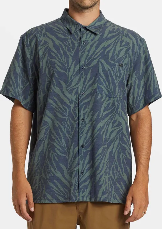 Billabong Men's Surftrek Button Up Shirts made by Billabong