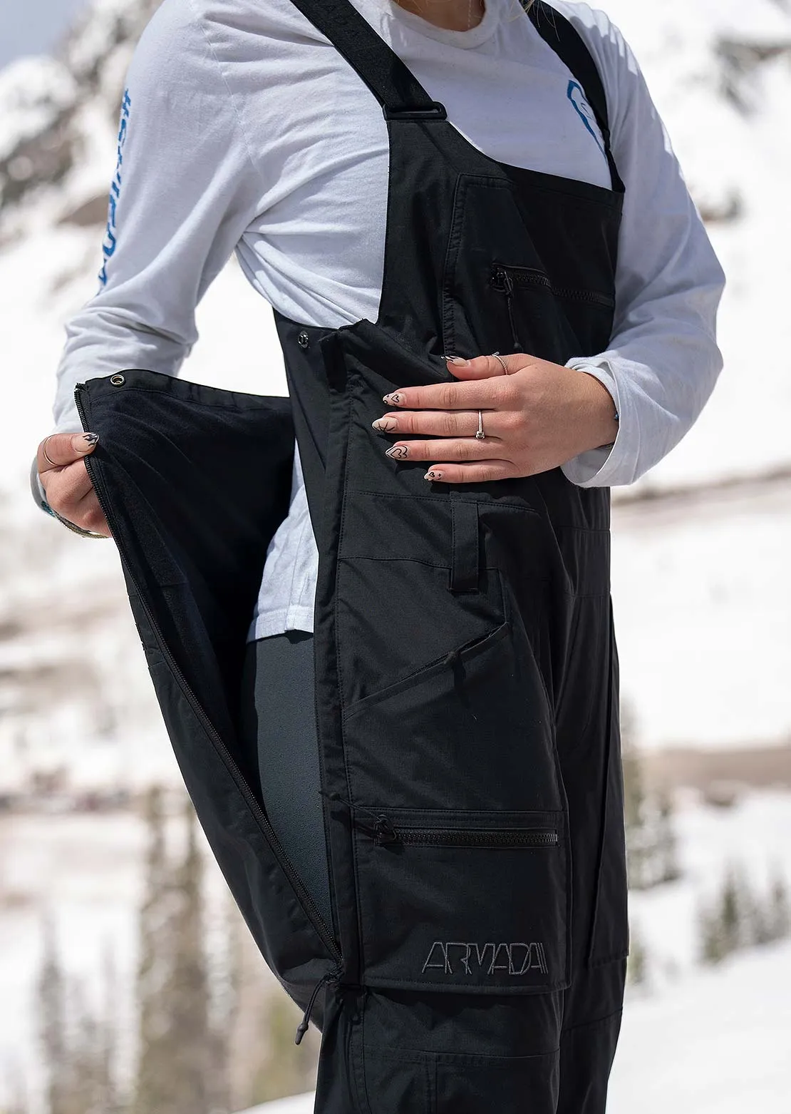 Armada Women's Talyah 2L Cargo Bib Pants sold by Prfo product image thumbnail 5