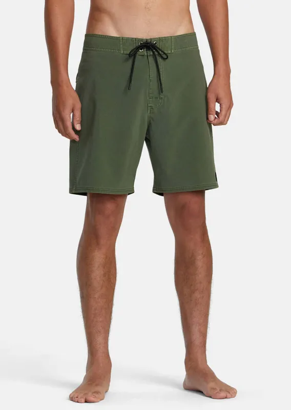 RVCA Men’s VA Pigment 18" Boardshorts made by RVCA