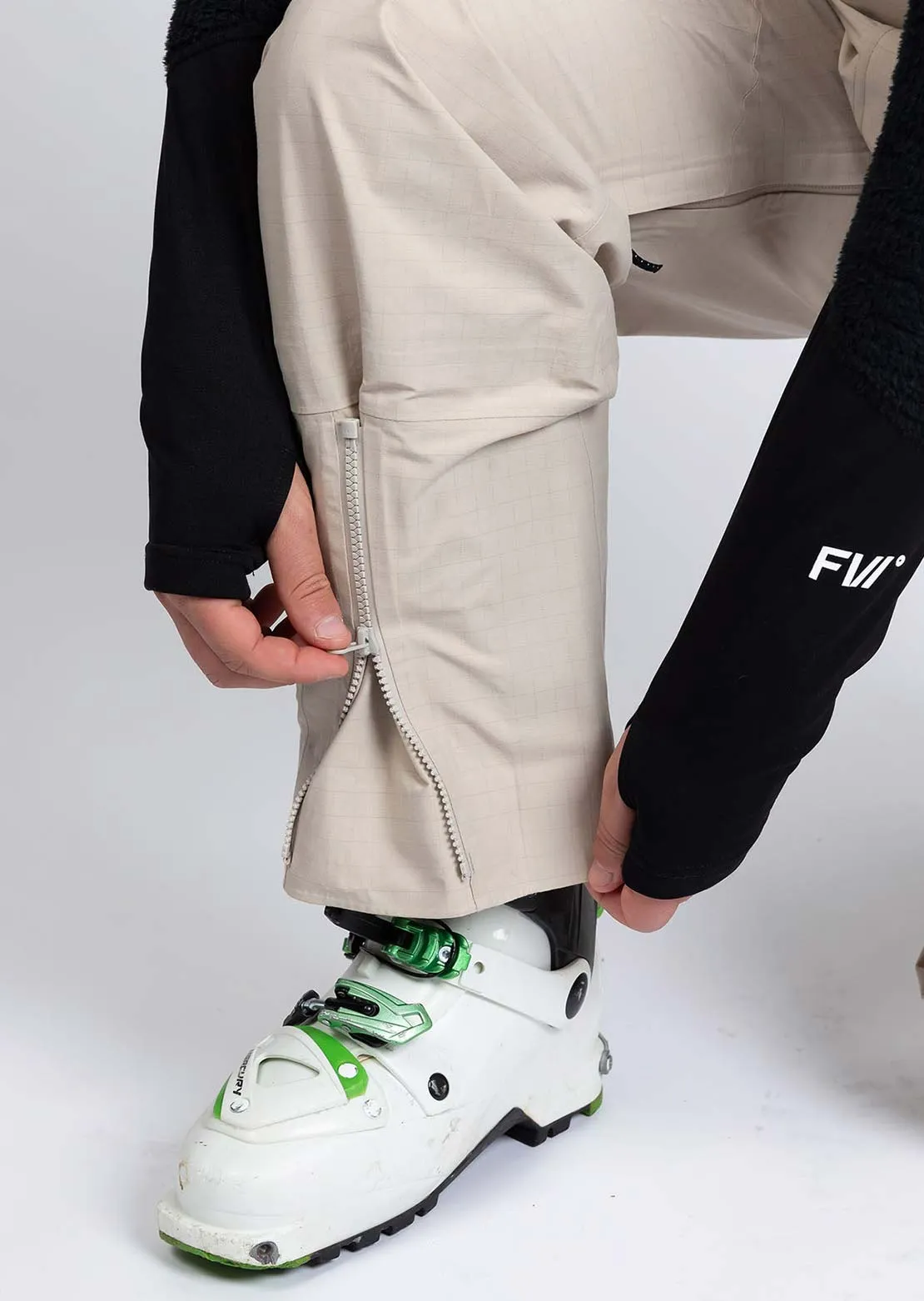 Forward Men's Catalyst Fusion Oversize 2.5L Shell Bib Pant sold by Prfo product image thumbnail 5