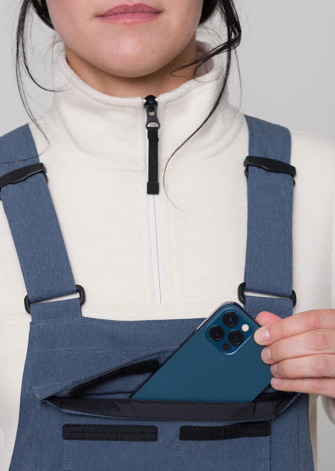 686 Women's Black Magic Bib Pants sold by Prfo product image thumbnail 5