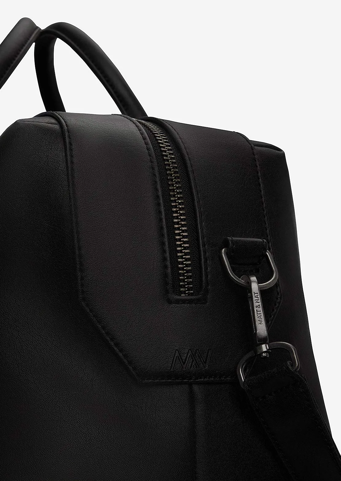 Matt & Nat Andro Vintage Weekender Bag sold by Prfo product image thumbnail 5