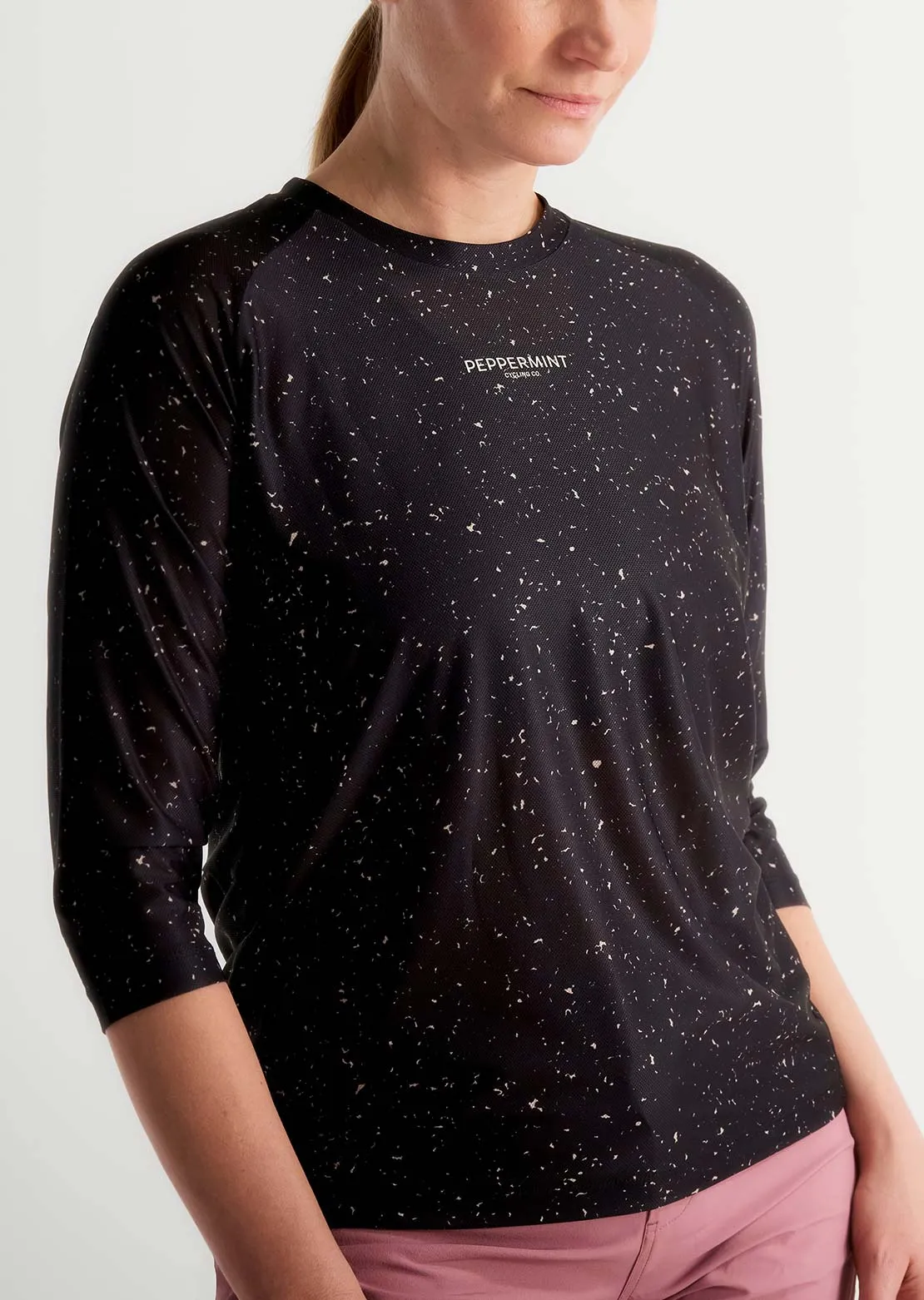 Peppermint Women's Trail 3/4 Jersey sold by Prfo product image thumbnail 2