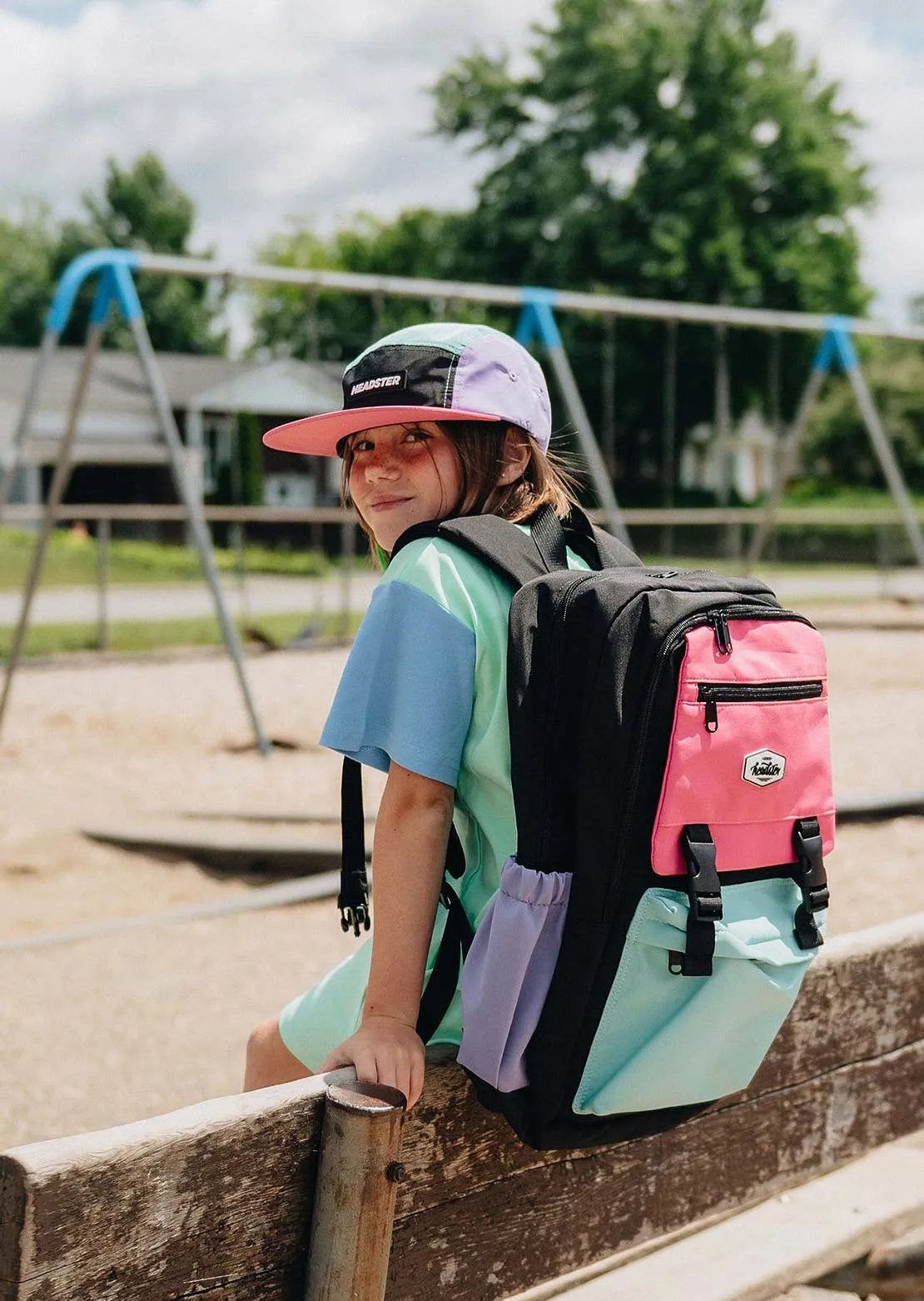 Headster Junior Colorblock Candy Crushed 26L Backpack sold by Prfo product image thumbnail 3