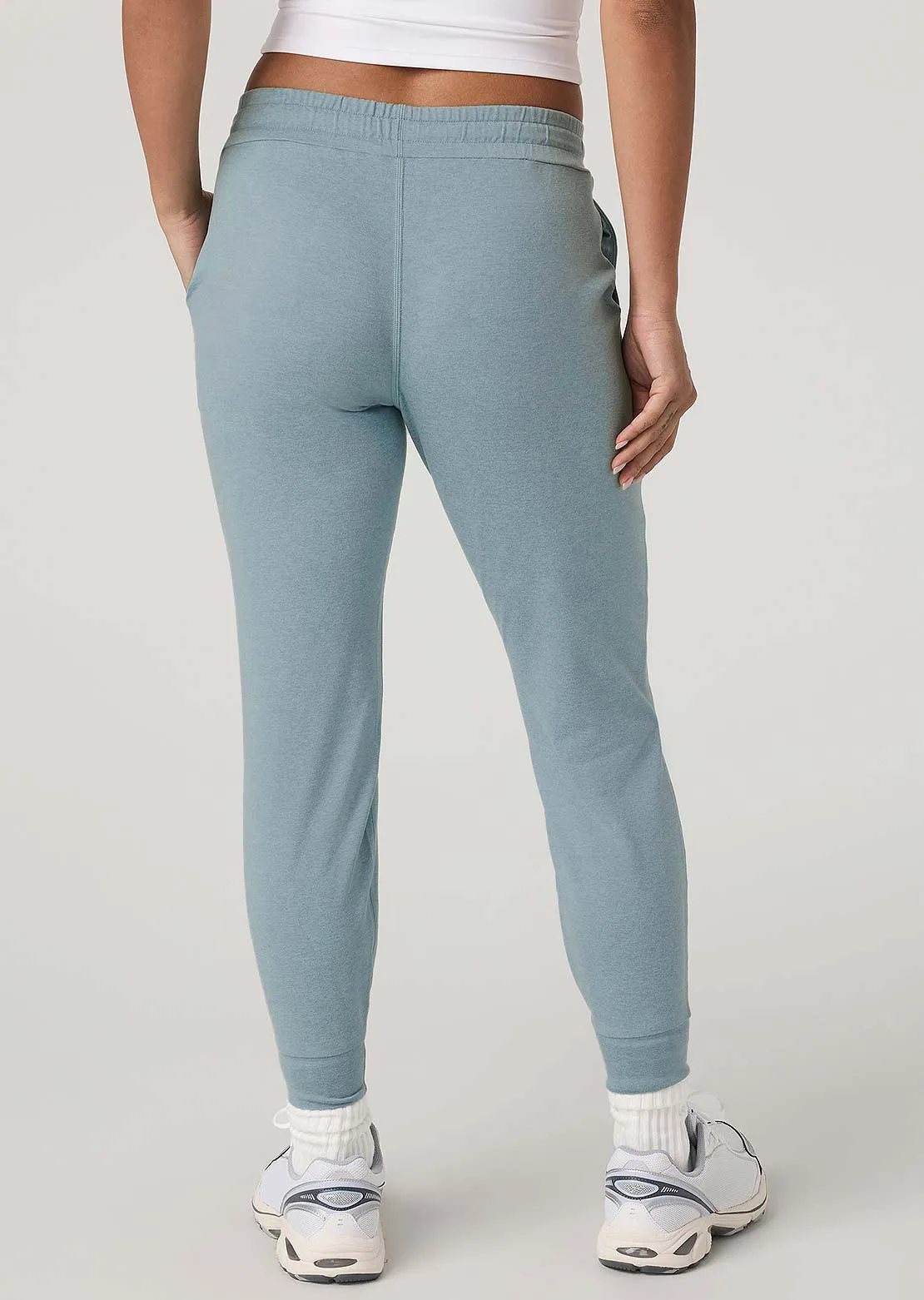 Vuori Women's Performance Jogger Pants sold by Prfo product image thumbnail 2