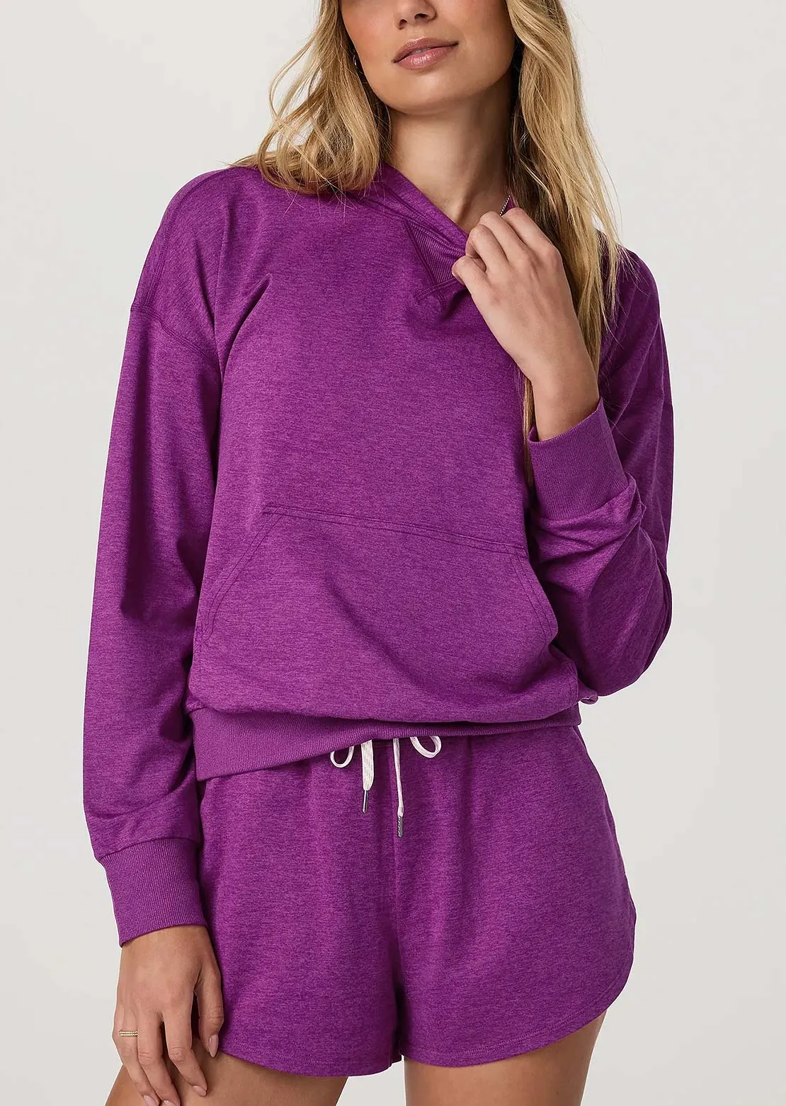 Vuori Women's Halo Modern Pullover Hood sold by Prfo