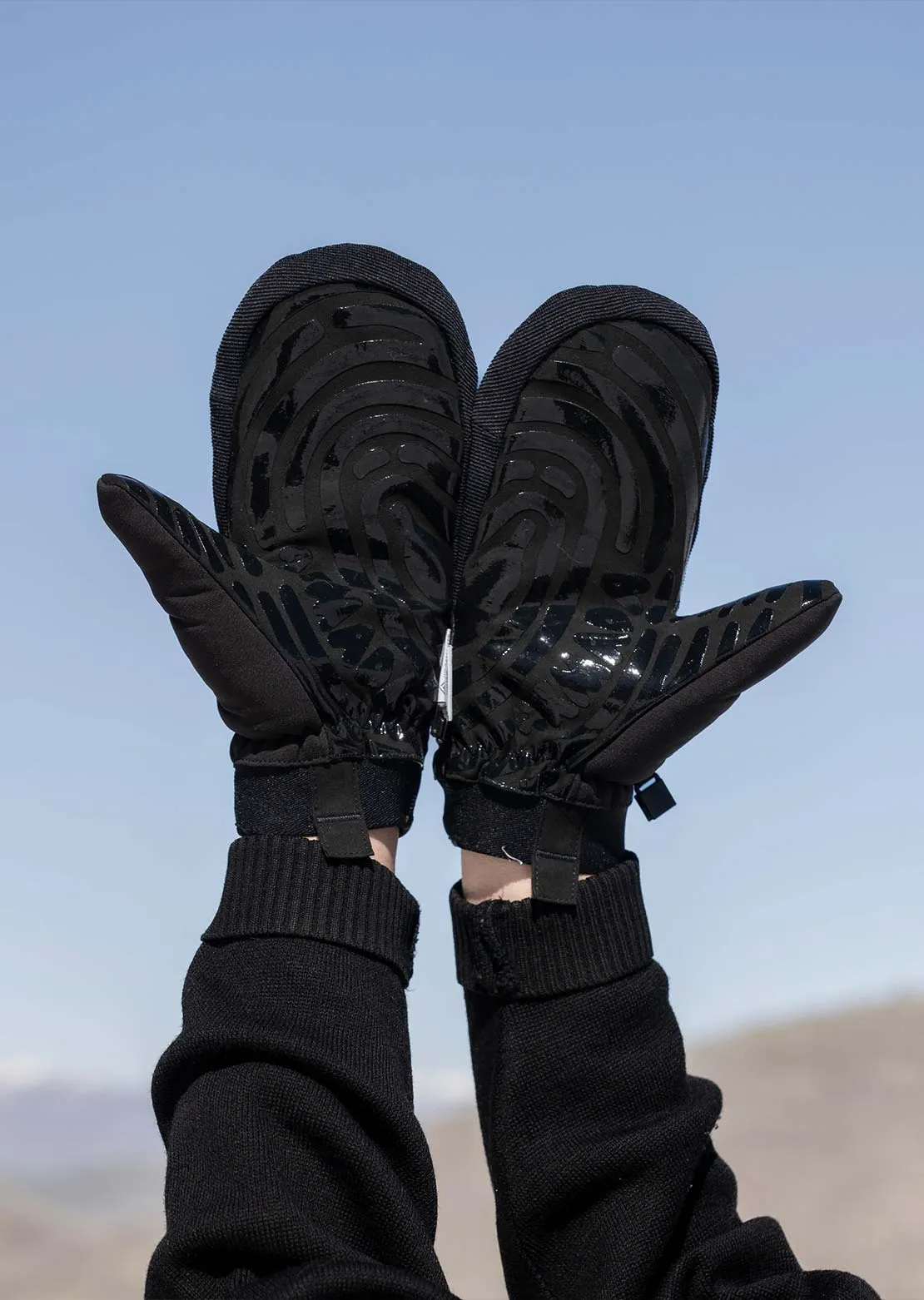 Armada Men's Carmel Windstopper Mitts sold by Prfo product image thumbnail 4