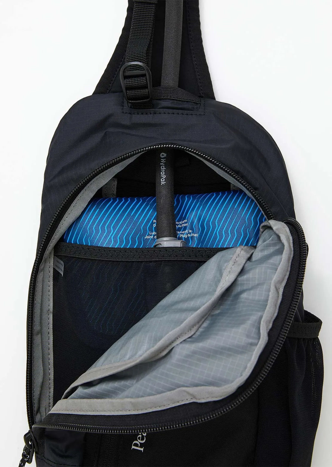 Peak Performance Unisex Outdoor 4.5L Sling Bag sold by Prfo product image thumbnail 4