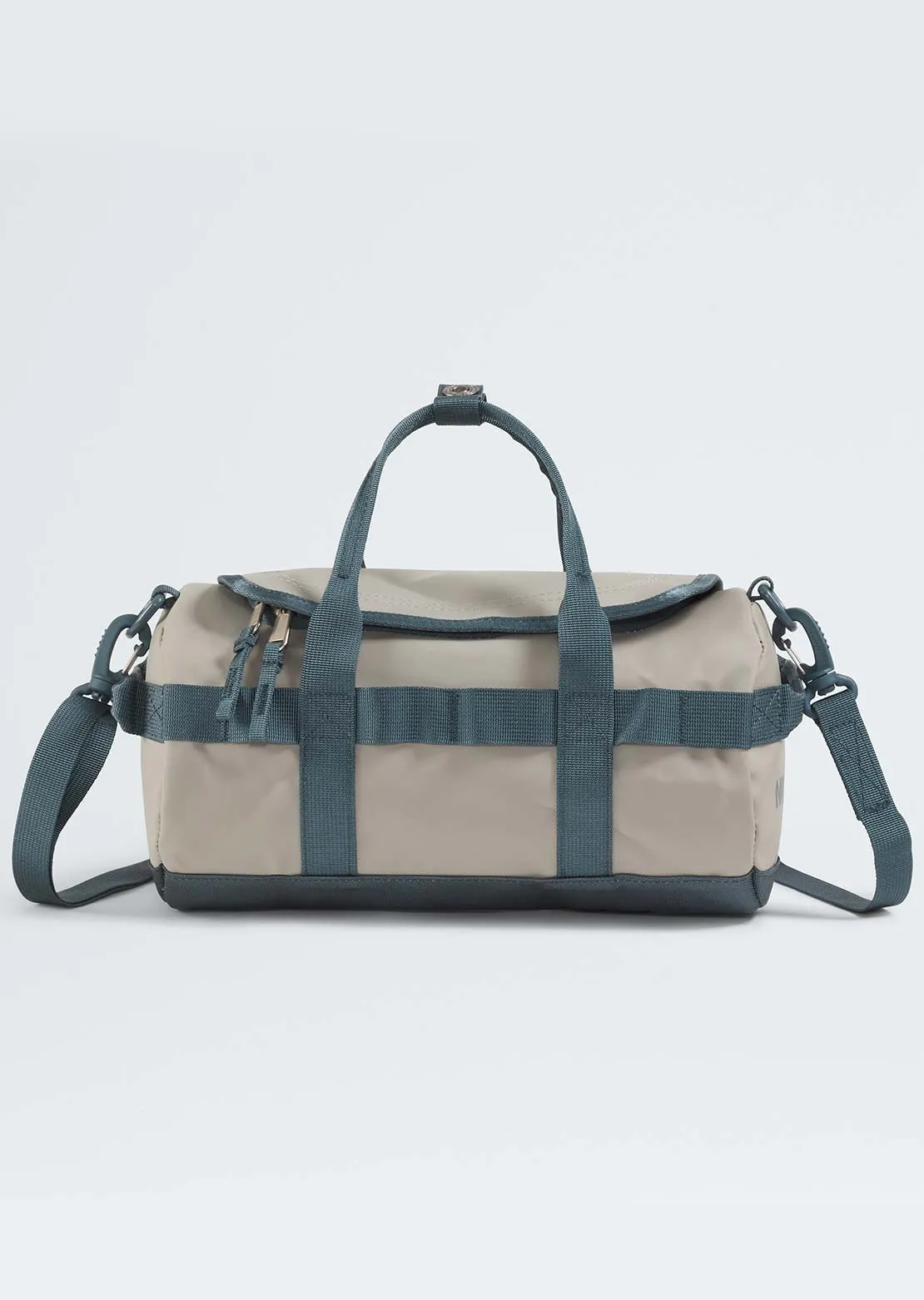 The North Face Unisex Base Camp Duffel Shoulder Bag sold by Prfo