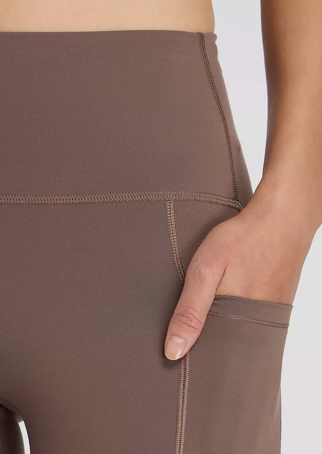 New Balance Women's RC Pocket Leggings sold by Prfo product image thumbnail 4