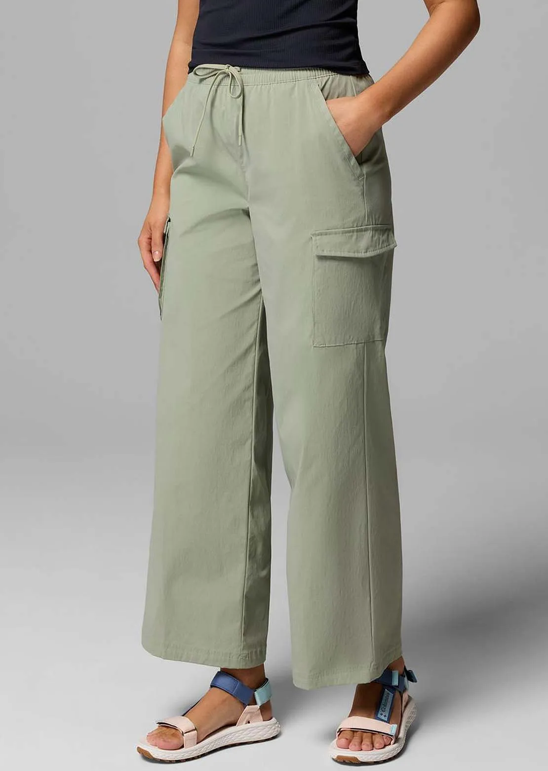 Columbia Women's Chill Creek Cargo Pants sold by Prfo product image thumbnail 2